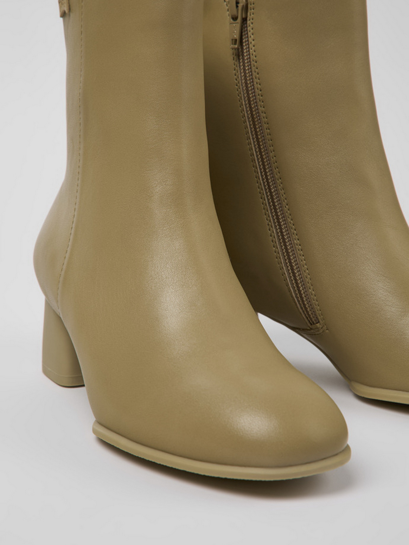 Бoтильоны Camper Katie модель K400664-006 Фото