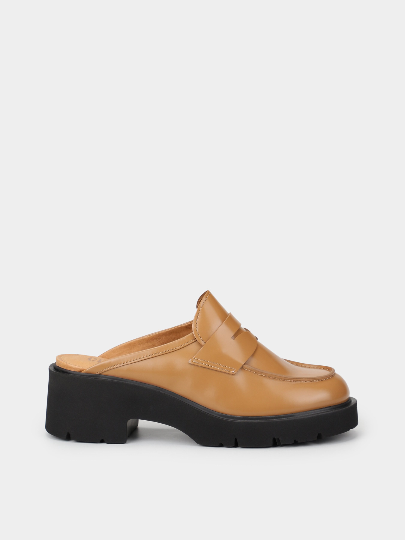 Сабо Camper Milah Модель K201622-002 Фото