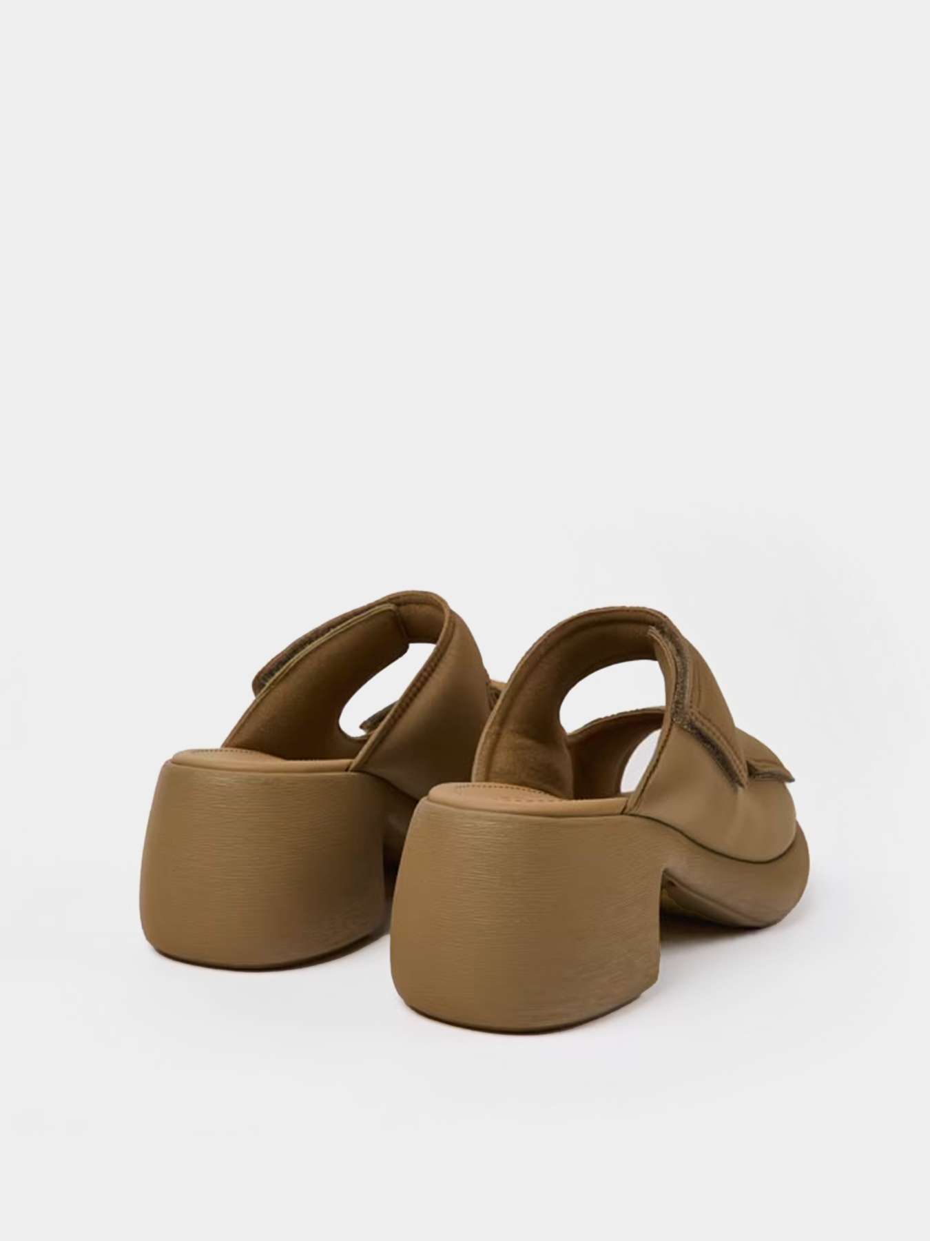 Сабо Camper Thelma модель K201597-003 Фото