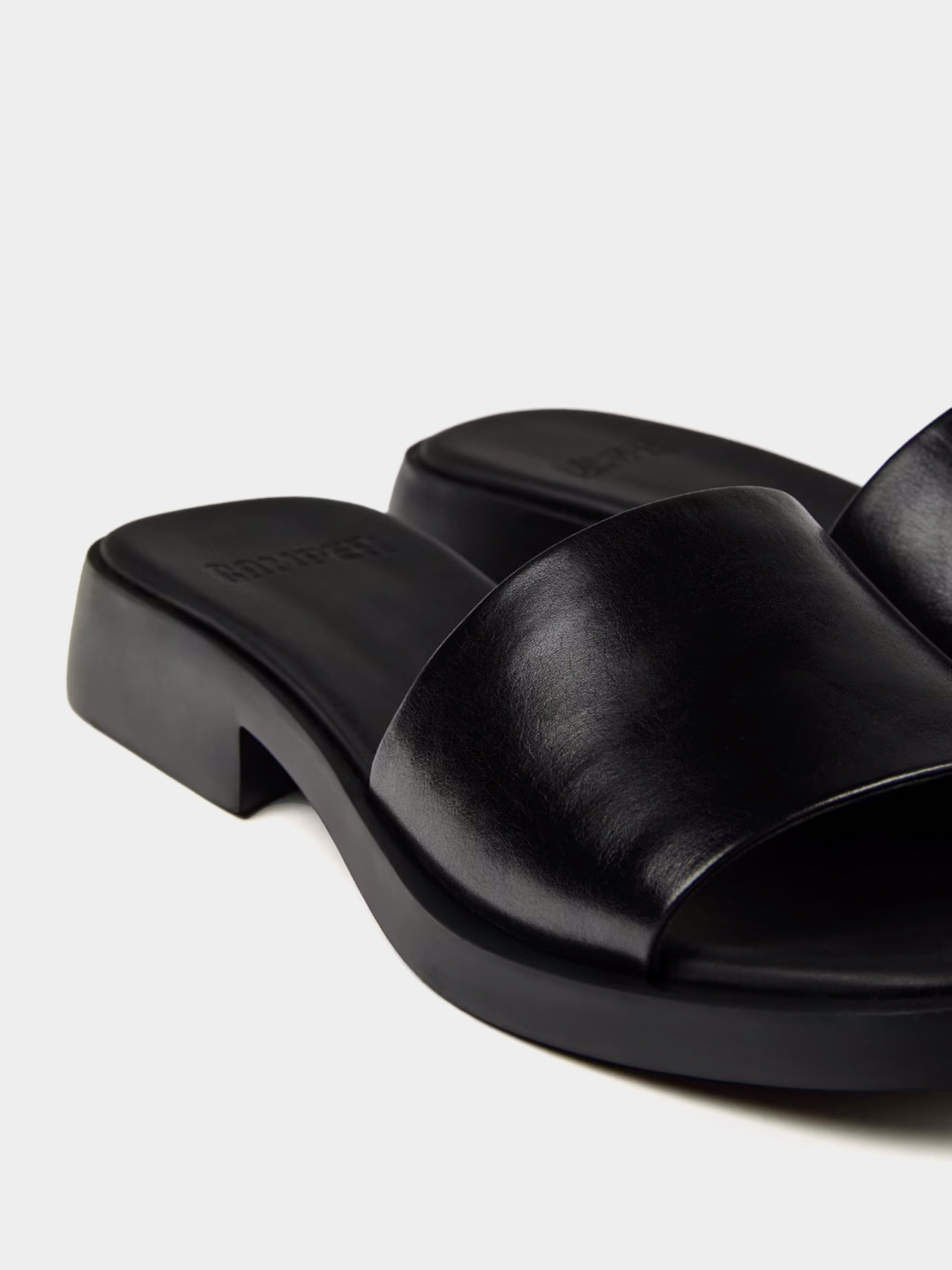 Шлепанцы Camper Dana модель K201740-001 Фото