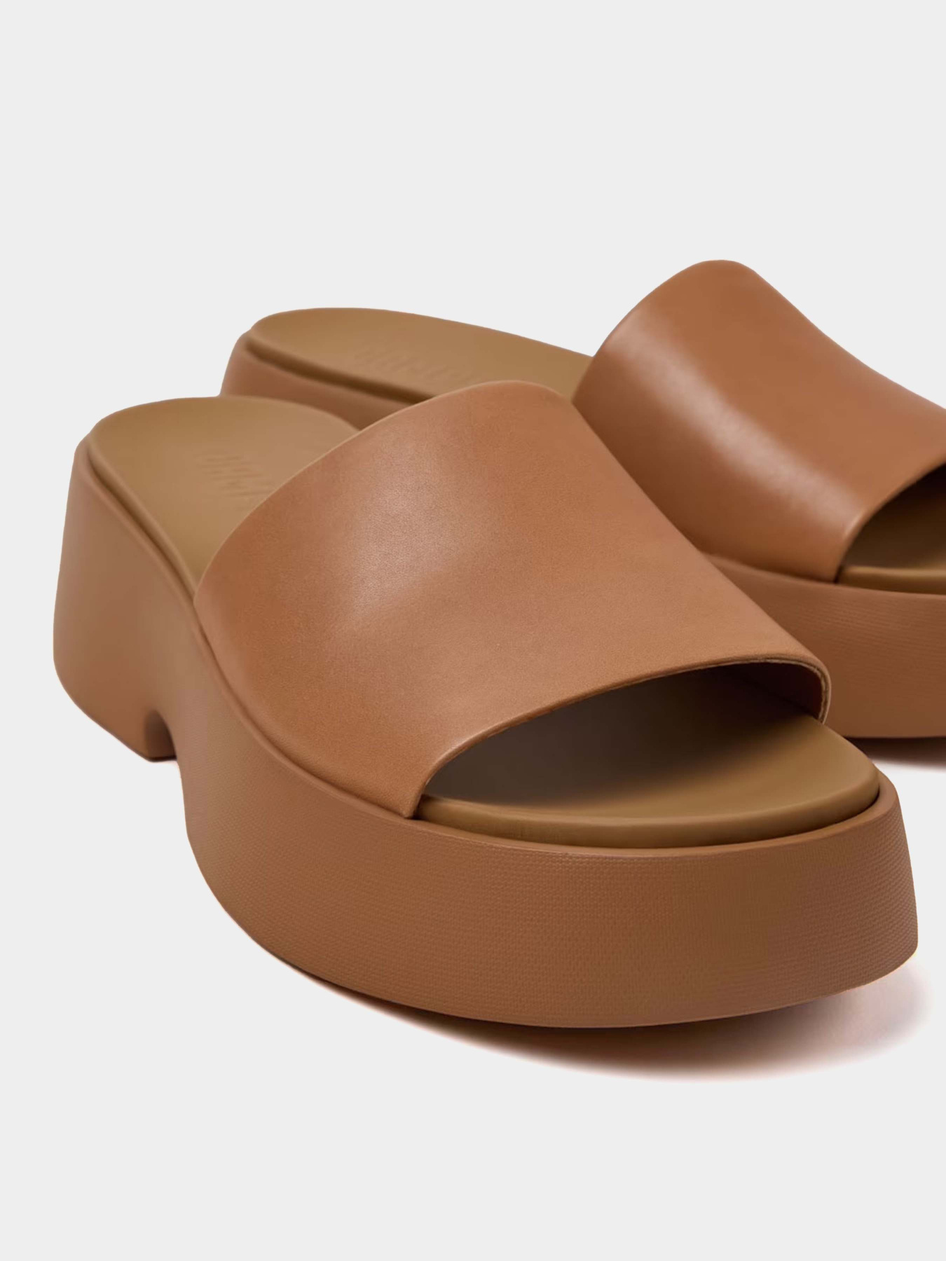 Шлепанцы Camper Tasha модель K201797-002 Фото