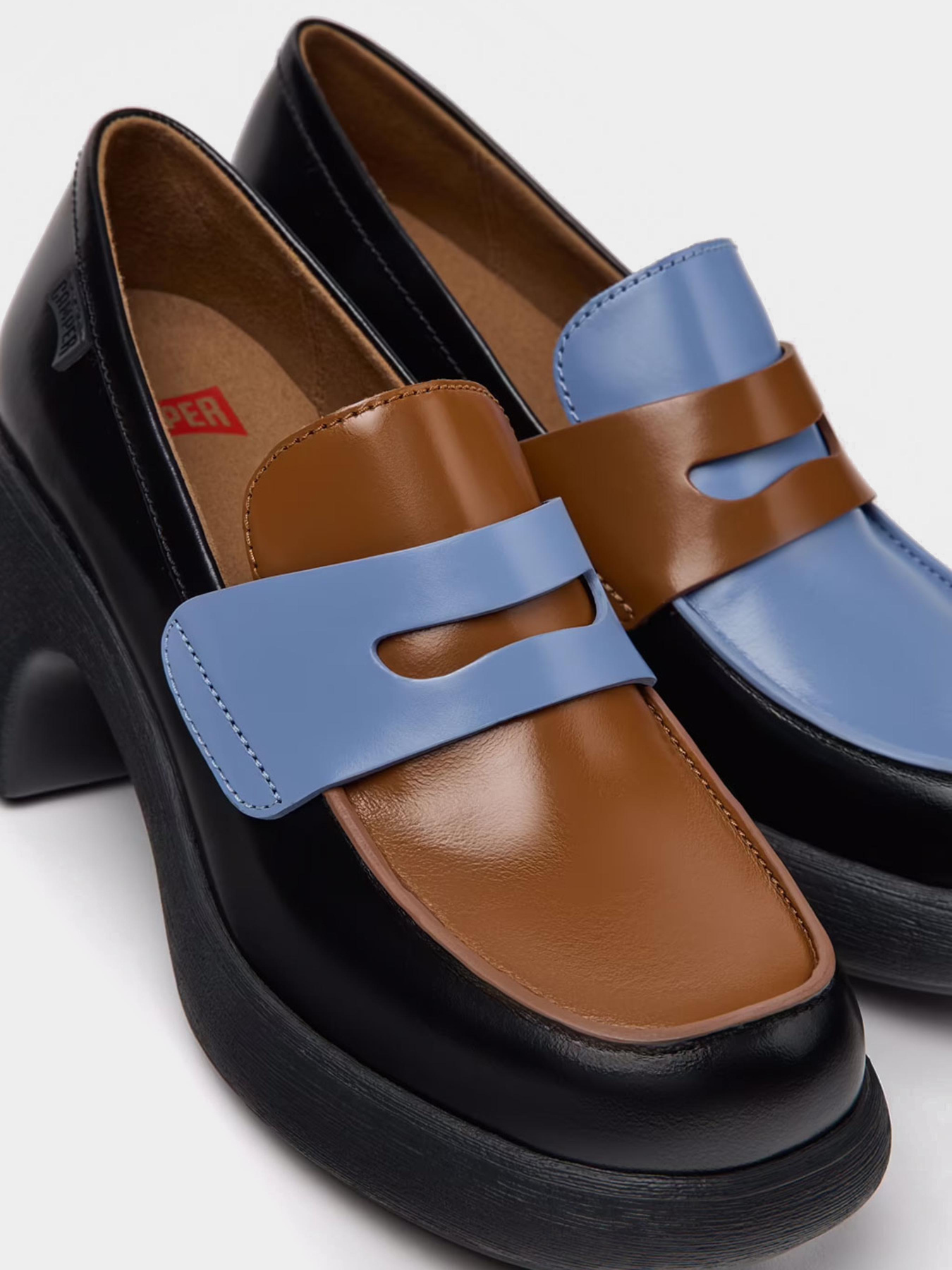 Лоферы Camper Twins модель K201787-007 Фото