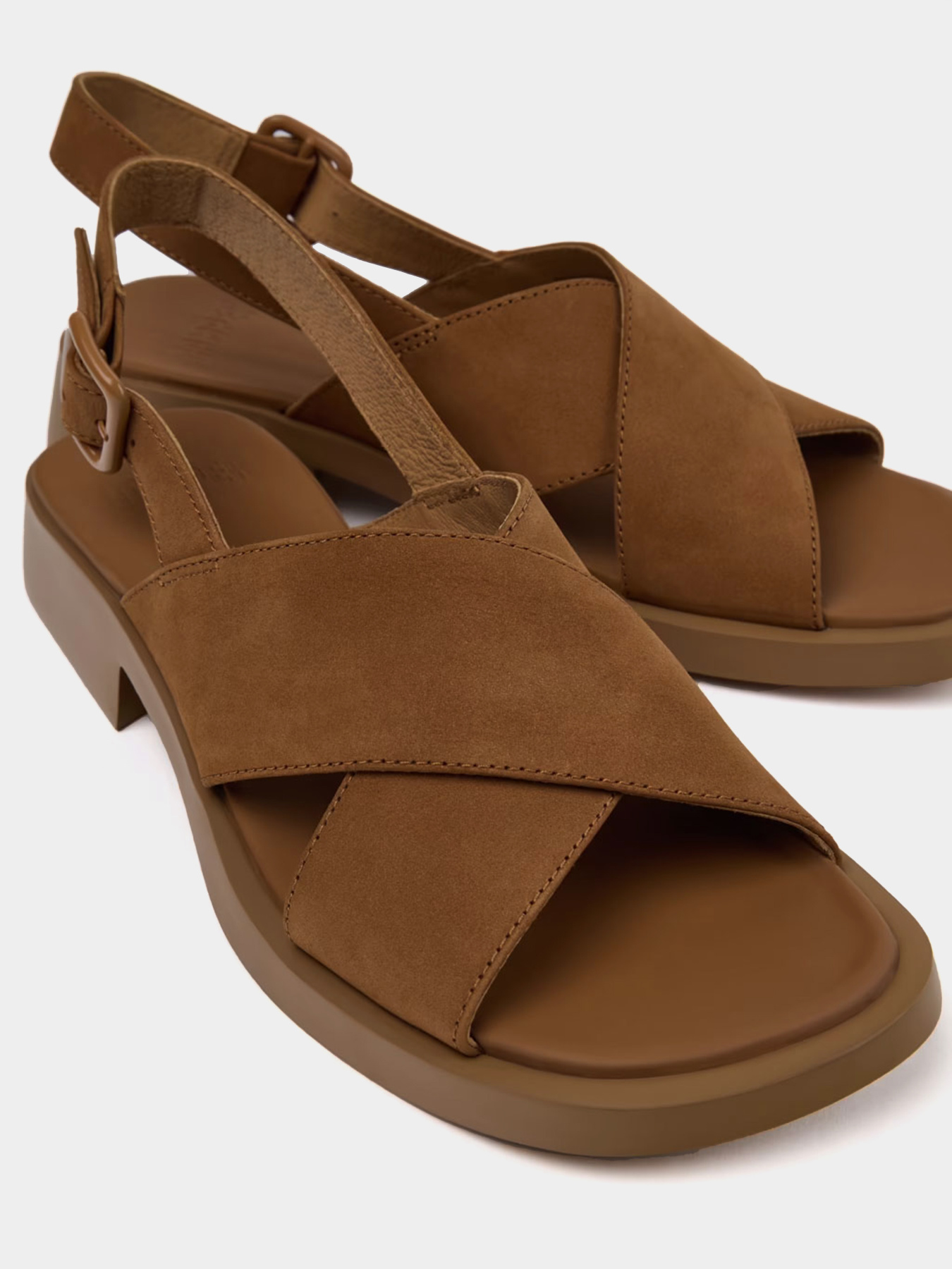 Camper модель K201600-008 Фото