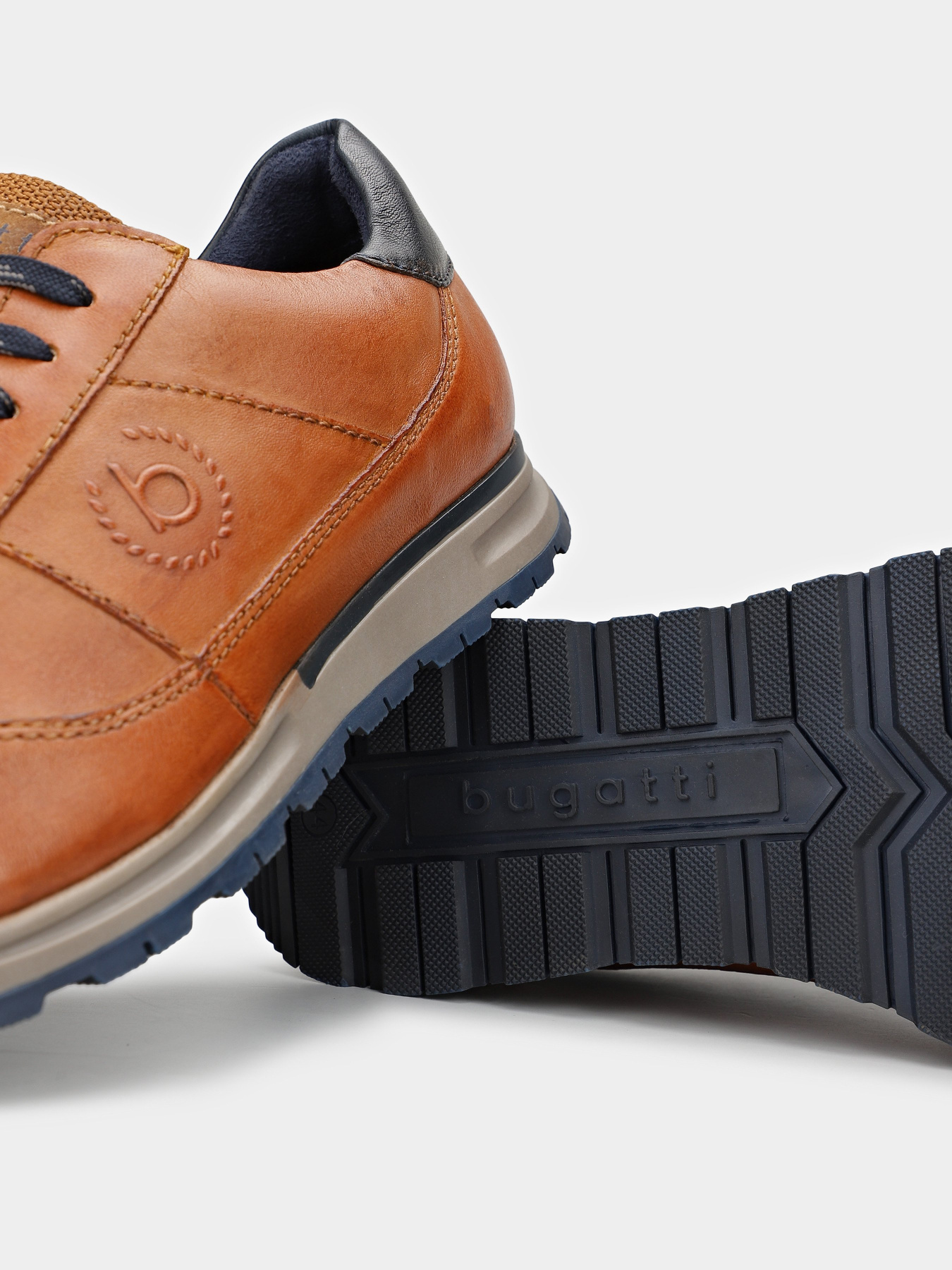 Кросівки повсякденні Bugatti модель 334-81912-4000-6300 Кросівки повсякденні Bugatti модель 334-81912-4000-6300 Фото