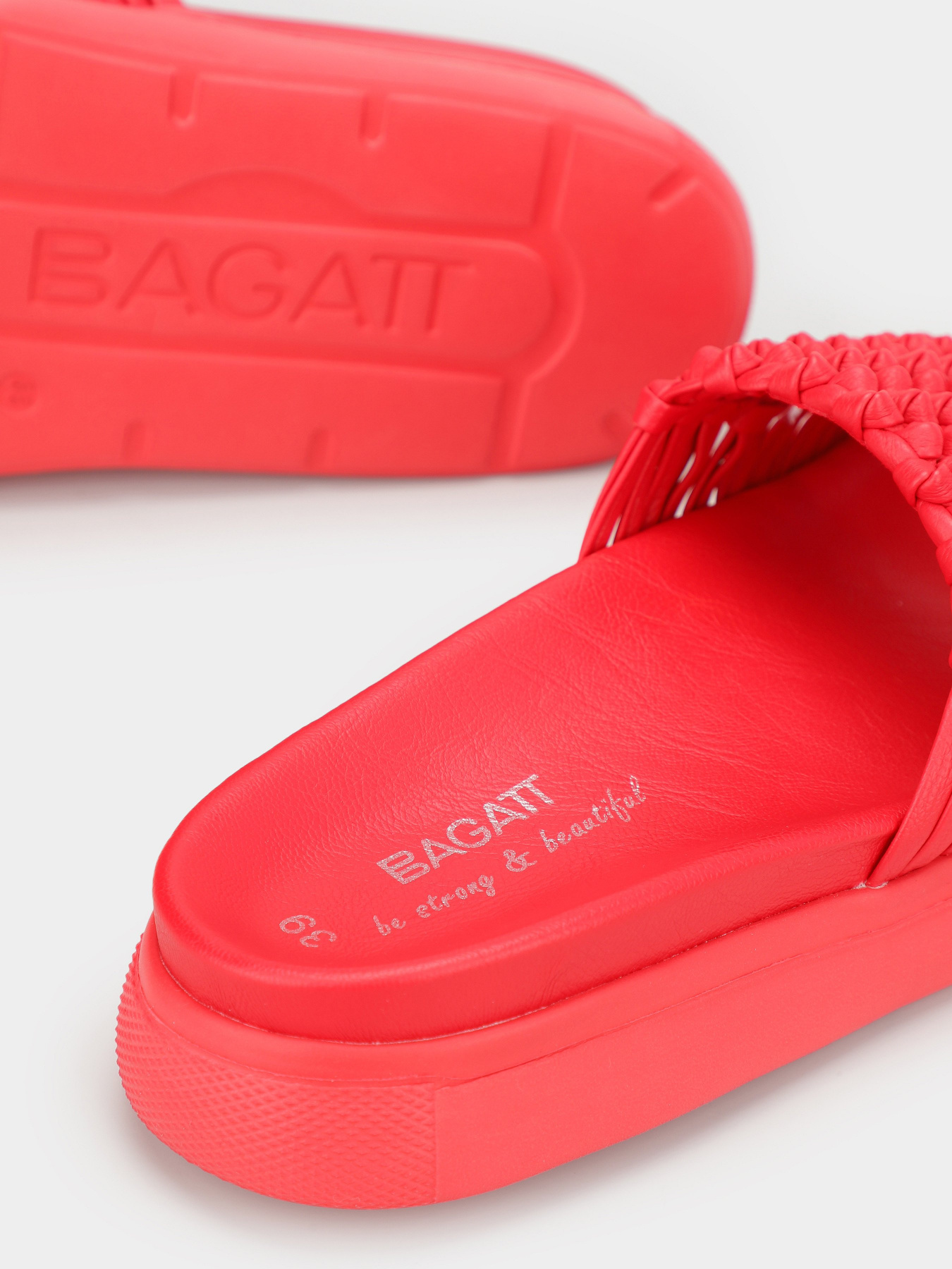 Шлепанцы BAGATT модель D31-A7596-5000-3000 Фото