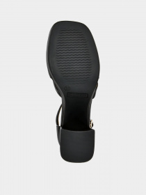 Босоніжки BAGATT модель D11-AEH70-5000-1000 Босоніжки BAGATT модель D11-AEH70-5000-1000 Фото