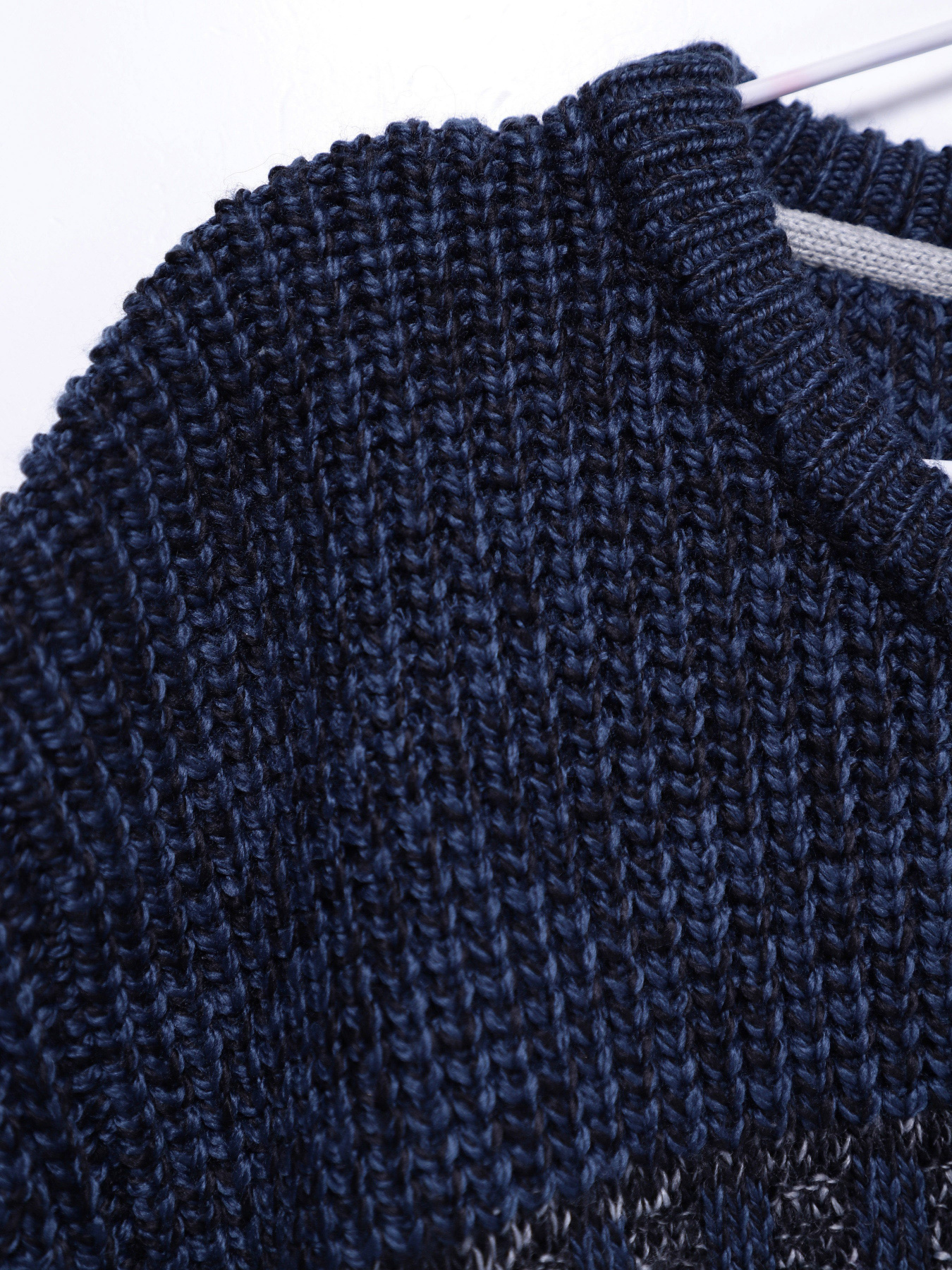 Джемпер Blend модель 20709448_т.синій комб. Фото