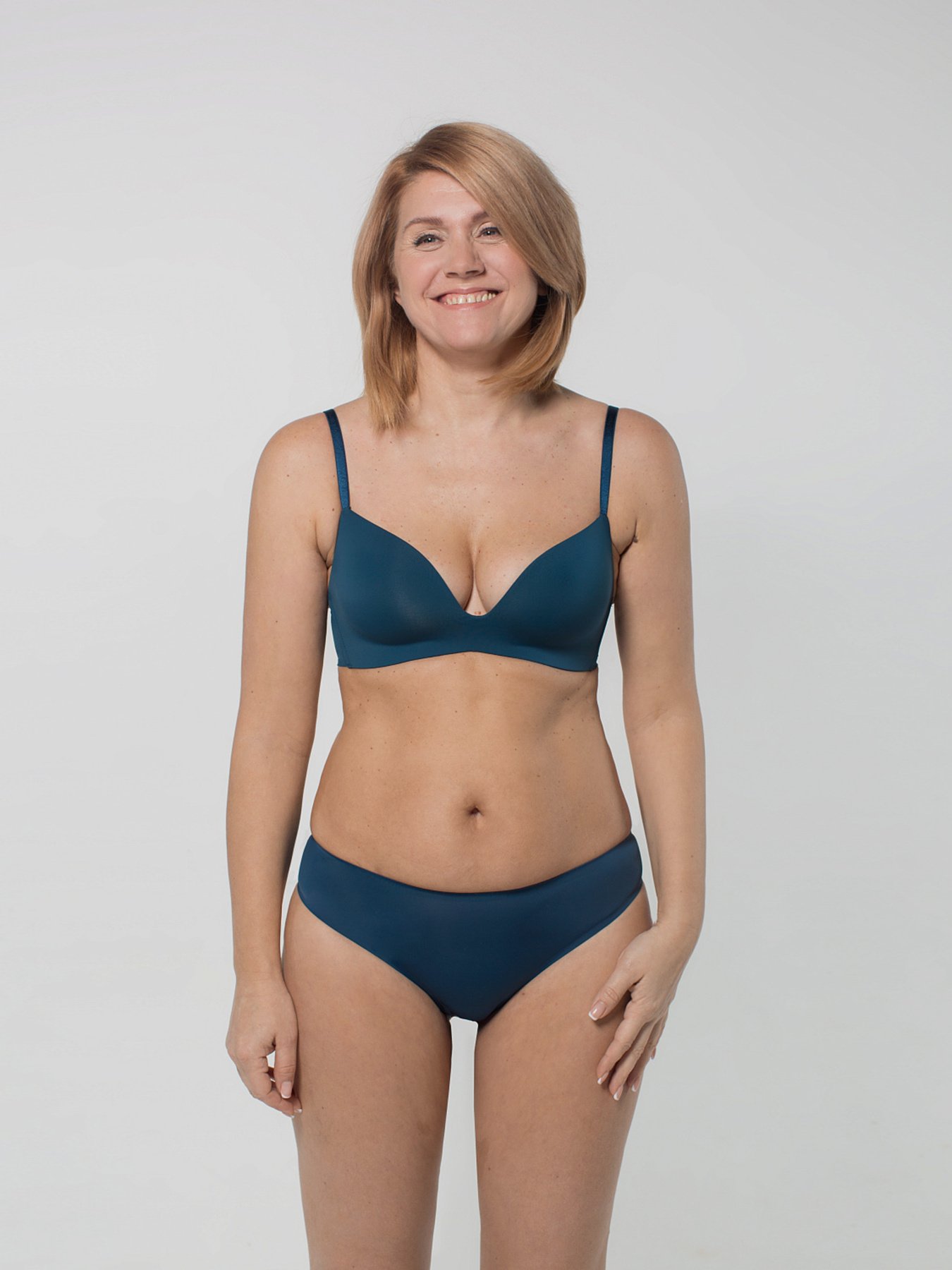 Бюстгальтер Brabrabra модель 015С, аквамарин Фото