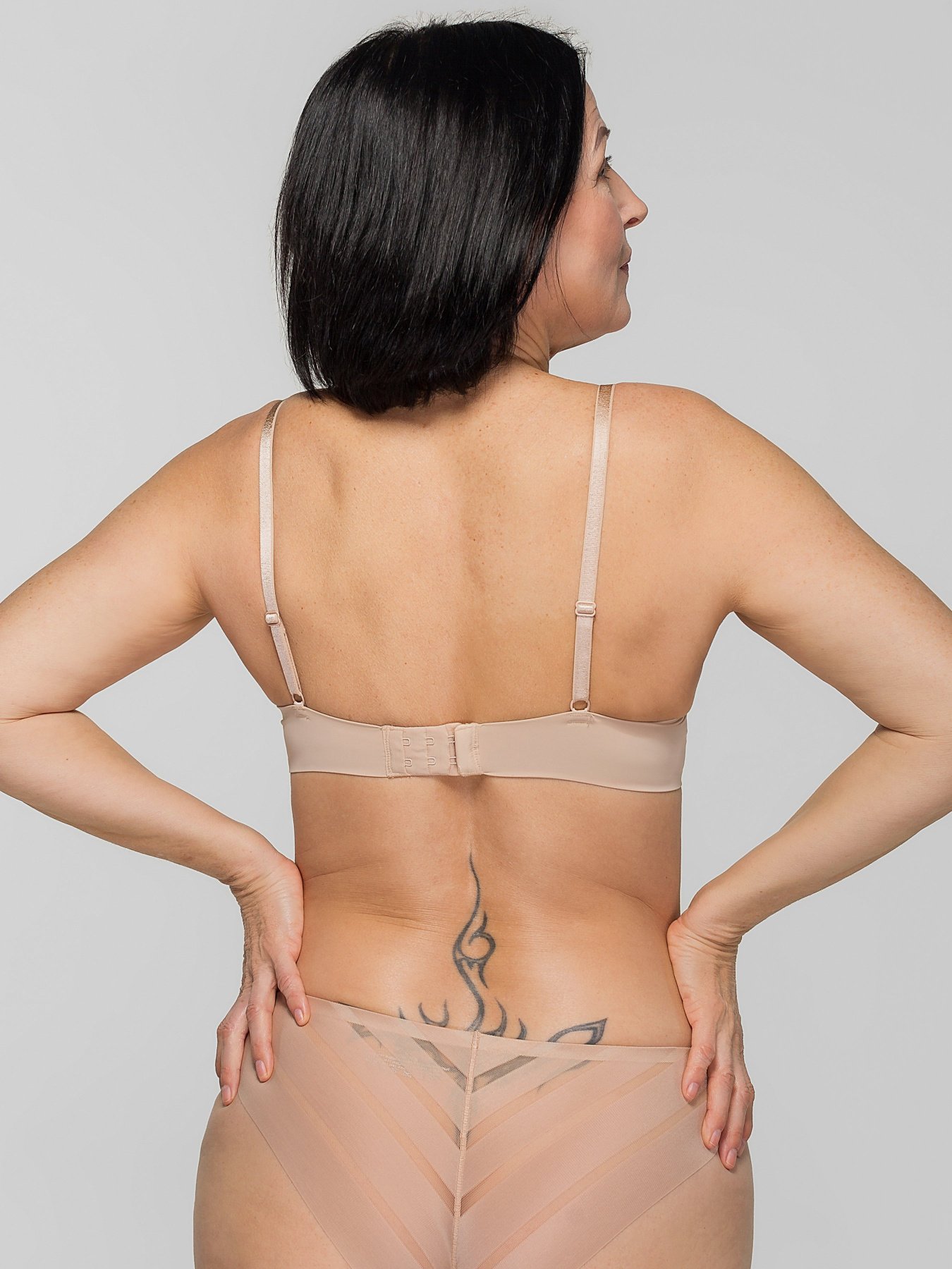 Бюстгальтер Brabrabra модель 002С, нюд Фото