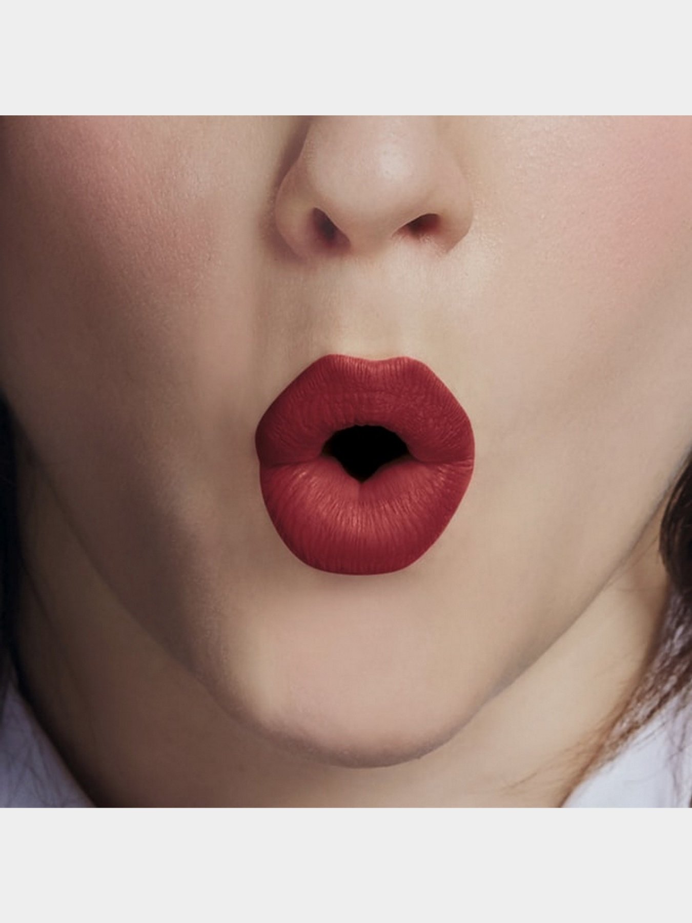 Помада матовая Rouge Velvet BOURJOIS модель 3614224102944 Фото