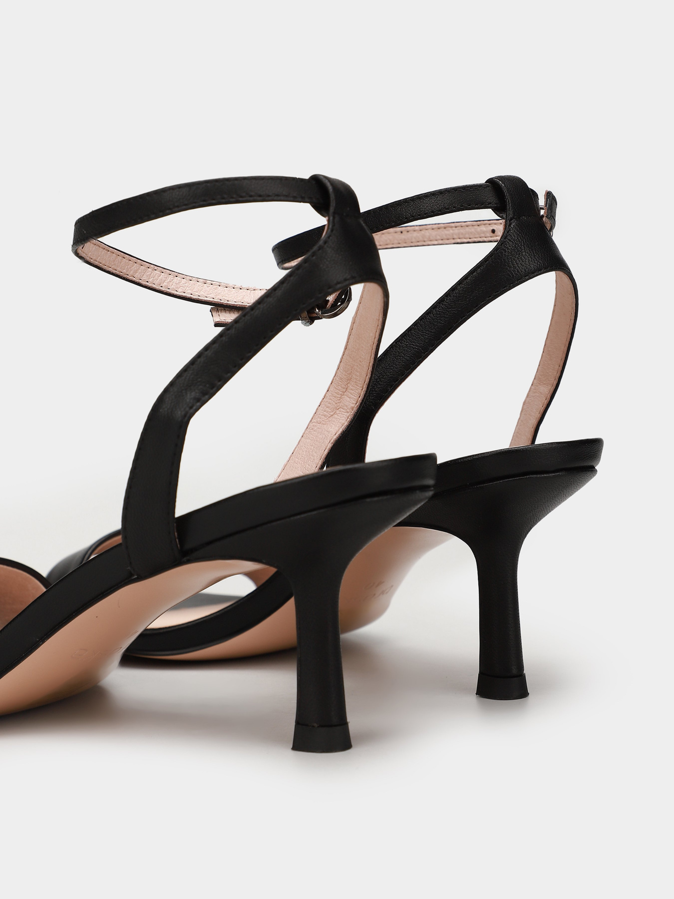 Босоножки Braska модель 413-8611/101 Фото