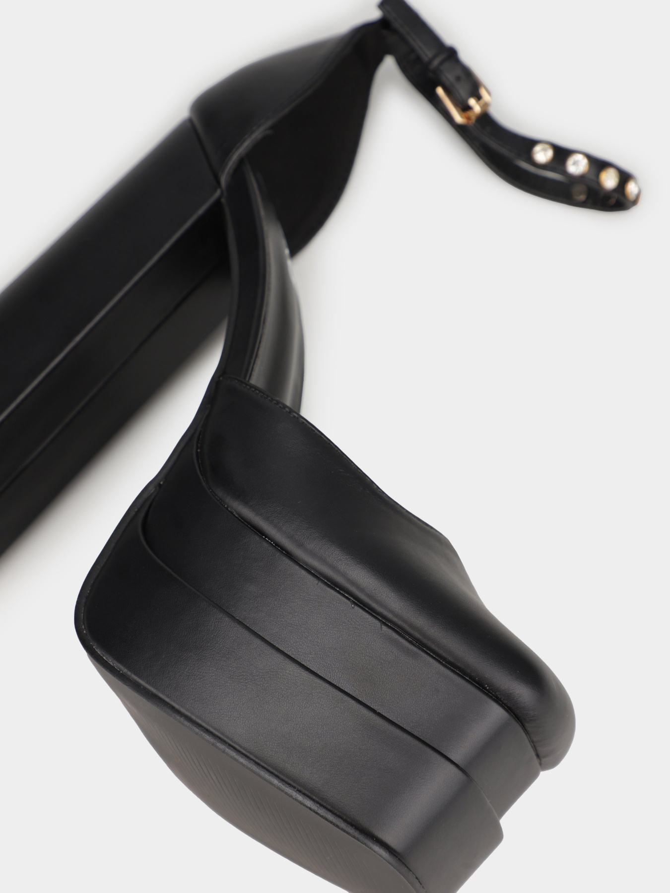 Босоножки Braska модель 613-0119/701 Фото