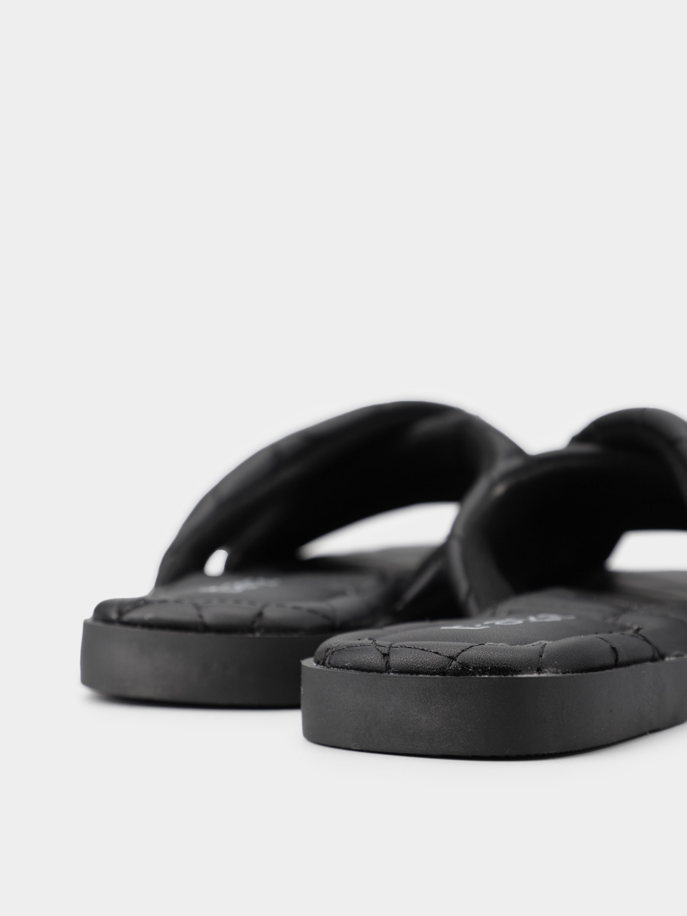 Шльопанці Braska модель 611-1080/501 Фото