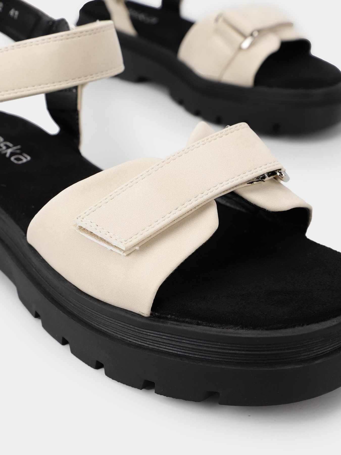 Босоножки Braska модель 592122 Фото