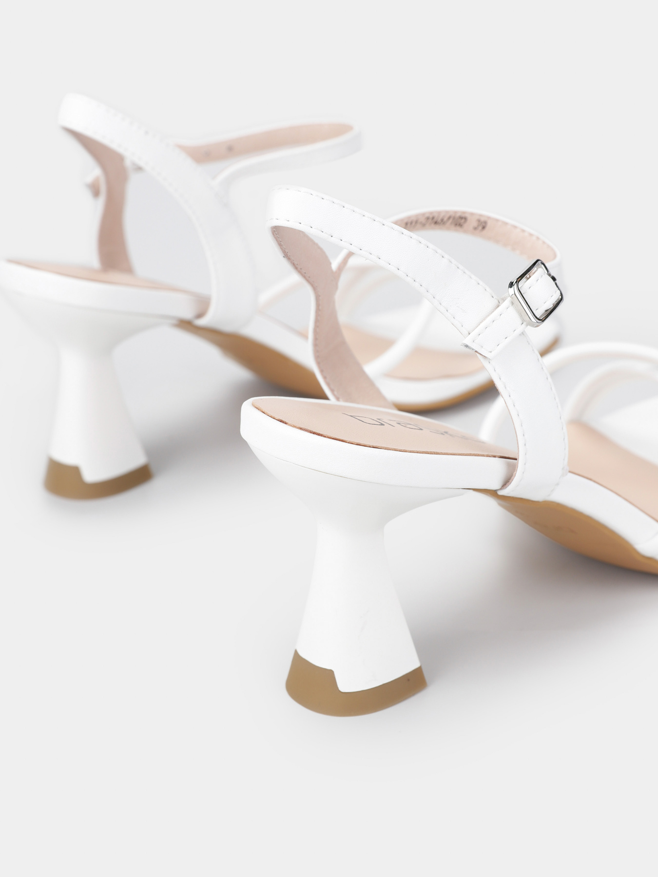 Босоножки Braska модель 111-2146/102 Фото