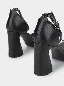 Босоножки Braska модель 111-0080/701 Фото