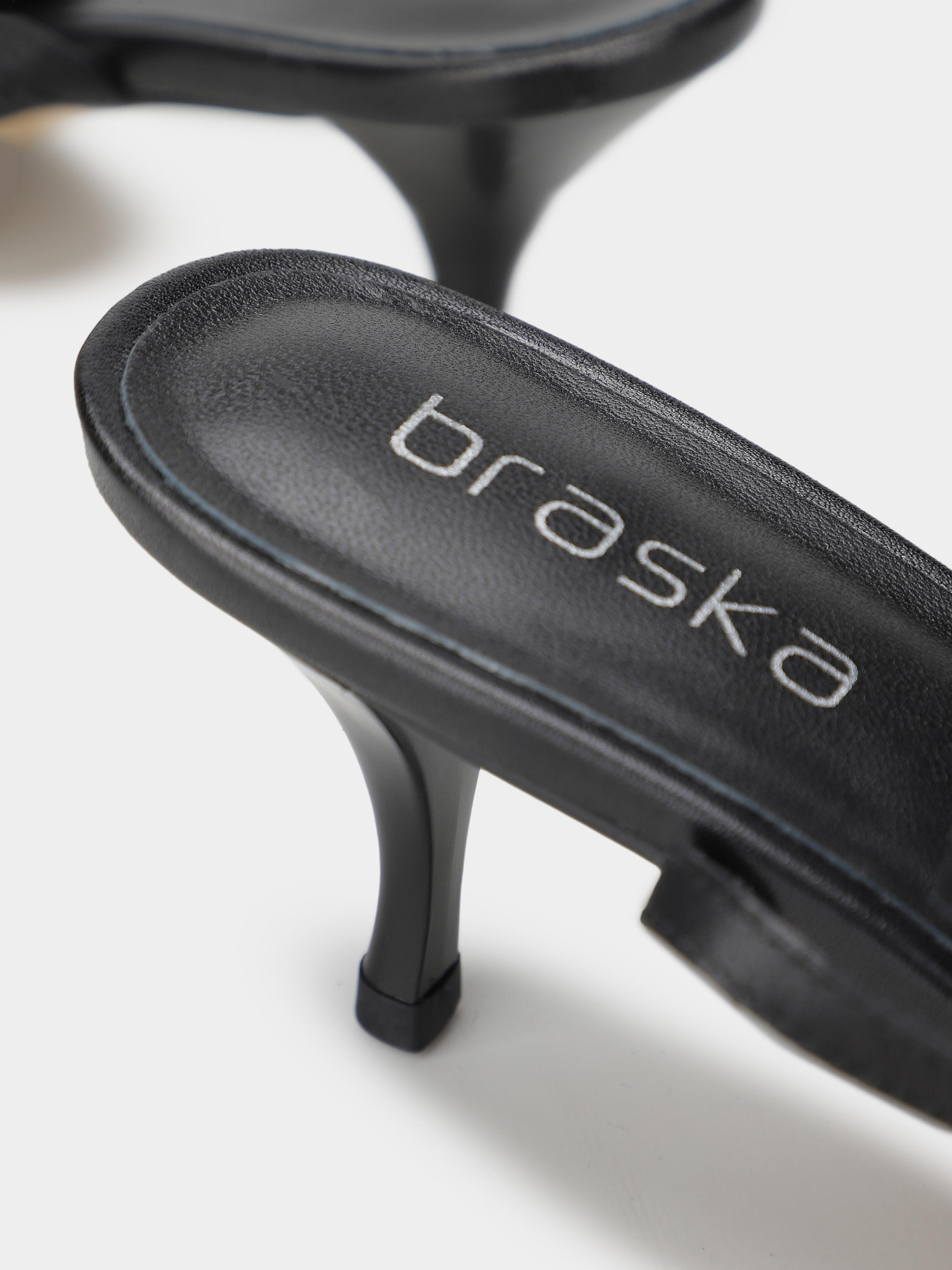 Туфли на каблуках Braska модель 112-5789/101 Туфли на каблуках Braska модель 112-5789/101 Фото