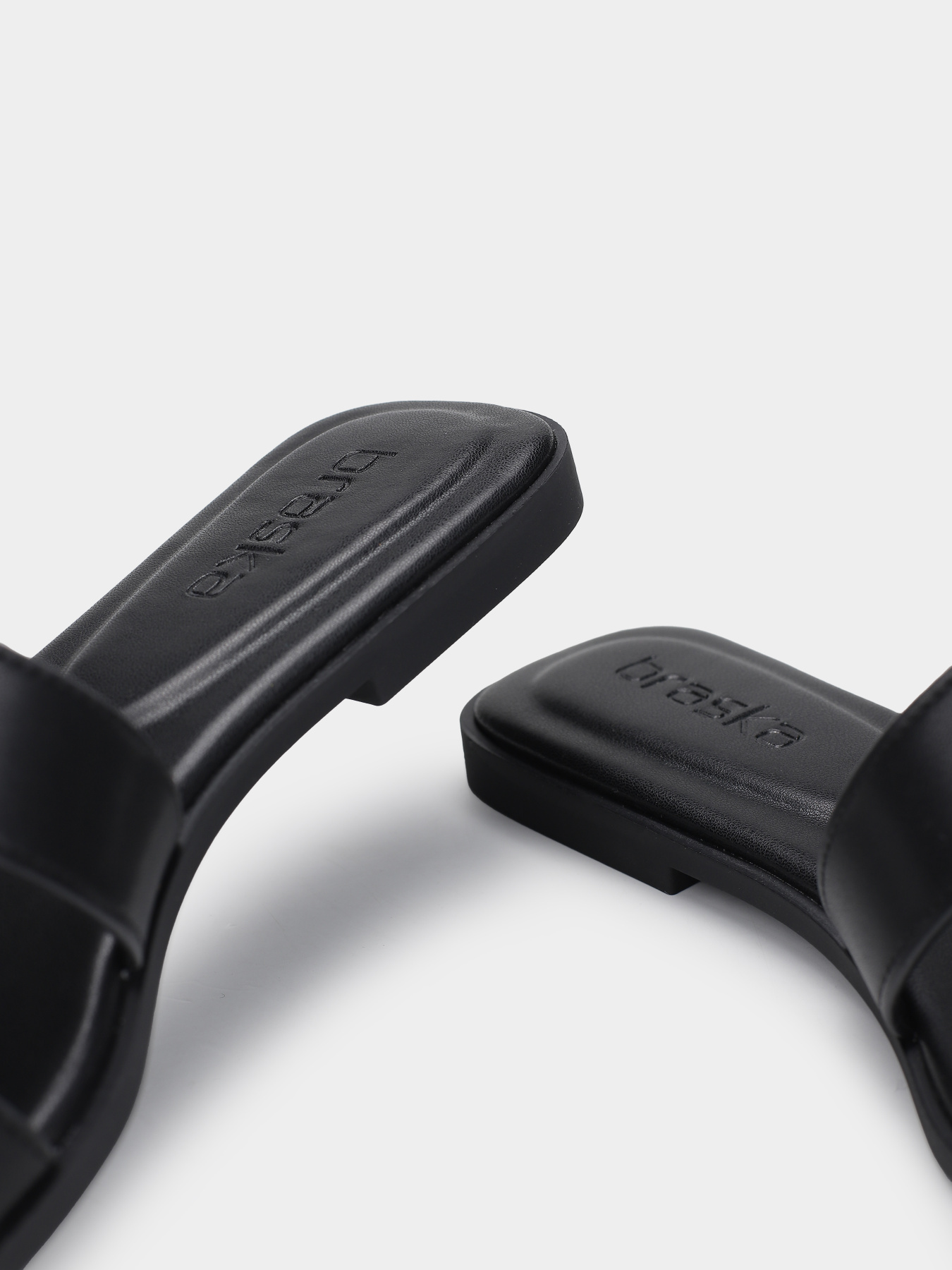 Шлепанцы Braska модель 311-1962/101 Фото