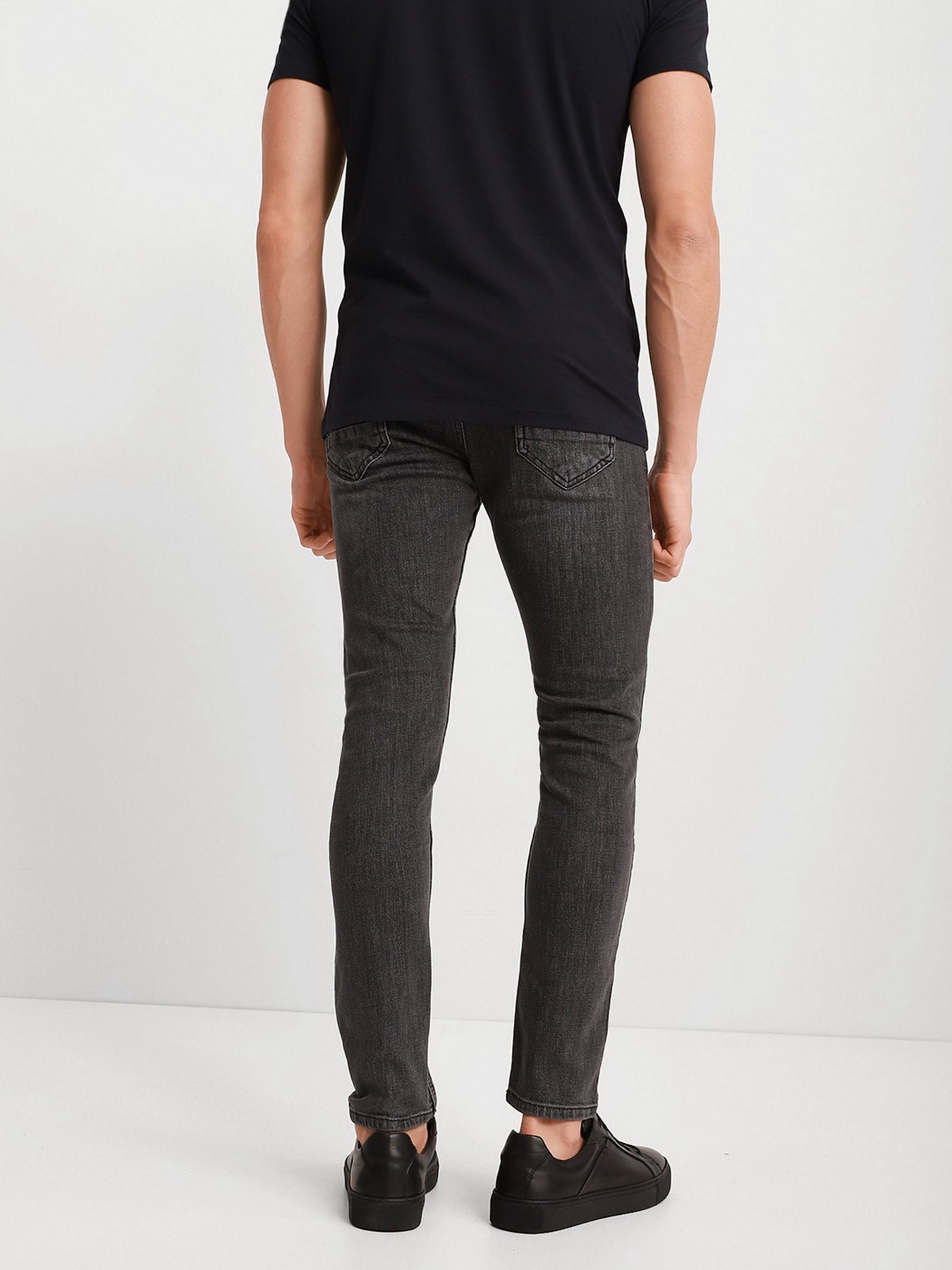 Зауженные джинсы Braska модель 29000-29 Фото