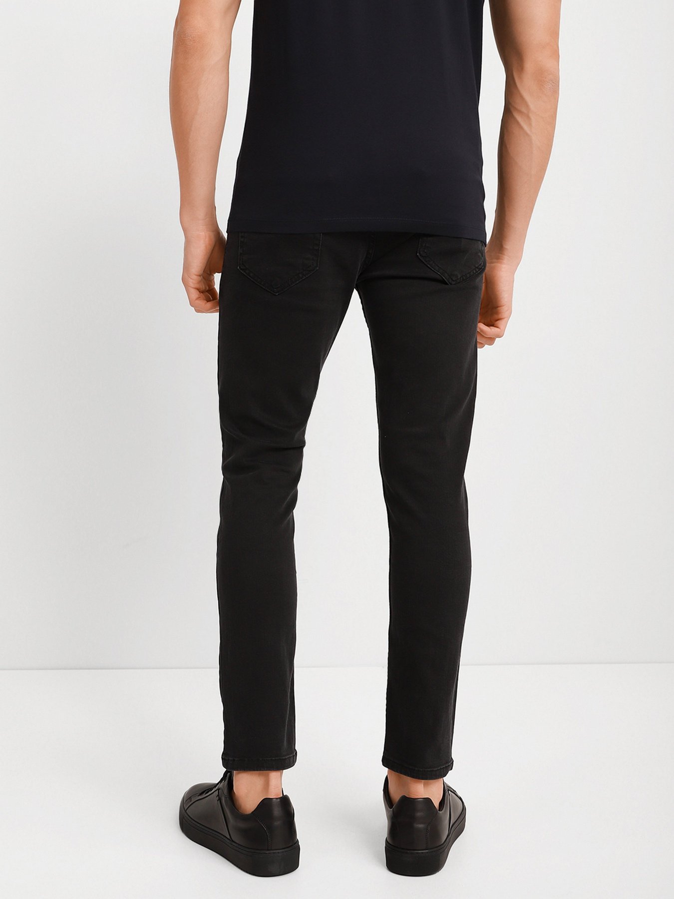 Зауженные джинсы Braska модель 29009-29 Фото