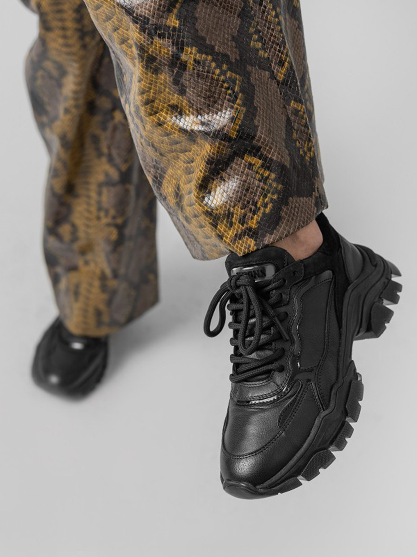 Кроссовки Bronx модель 66366-AP-01 Фото