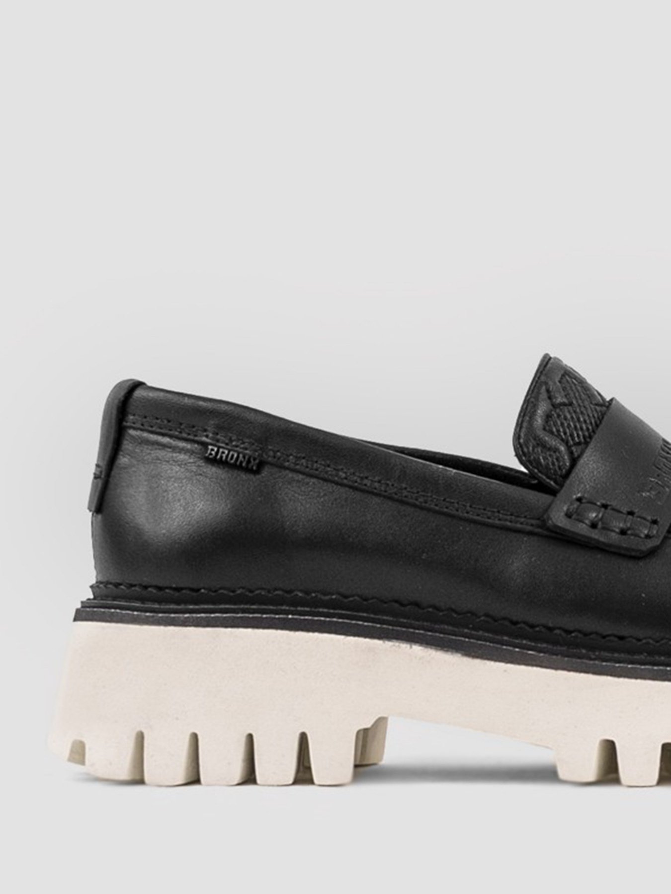 Лоферы Bronx модель 66376-AE-01 Фото