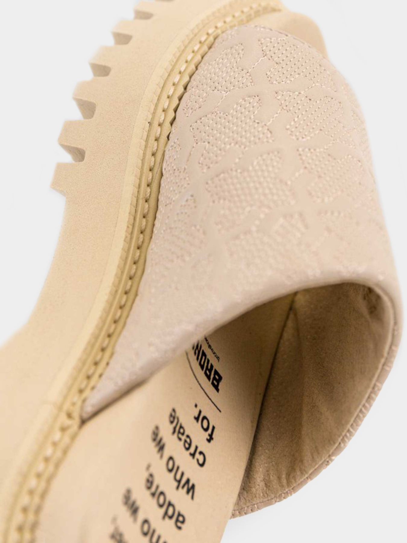 Шлепанцы Bronx модель 84906-E-25 Фото