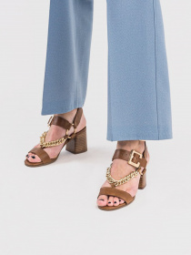 Босоніжки Bronx модель 84913-J-21 Фото