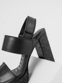 Босоніжки Bronx New-Renee модель 84922-GE-01 Босоніжки Bronx New-Renee модель 84922-GE-01 Фото