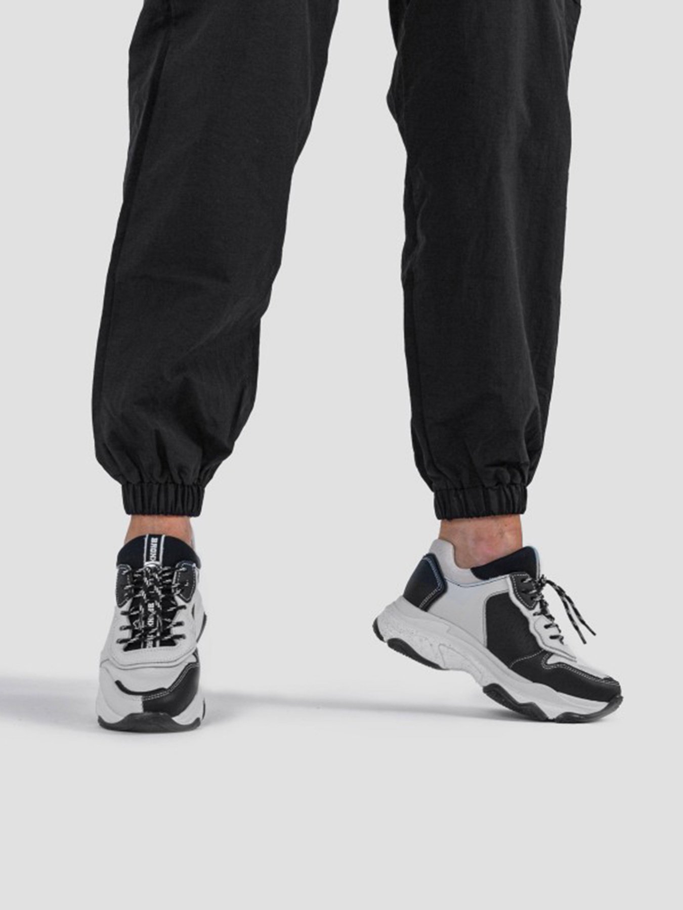 Кроссовки Bronx Baisley Off модель 66412-A-3104 Фото