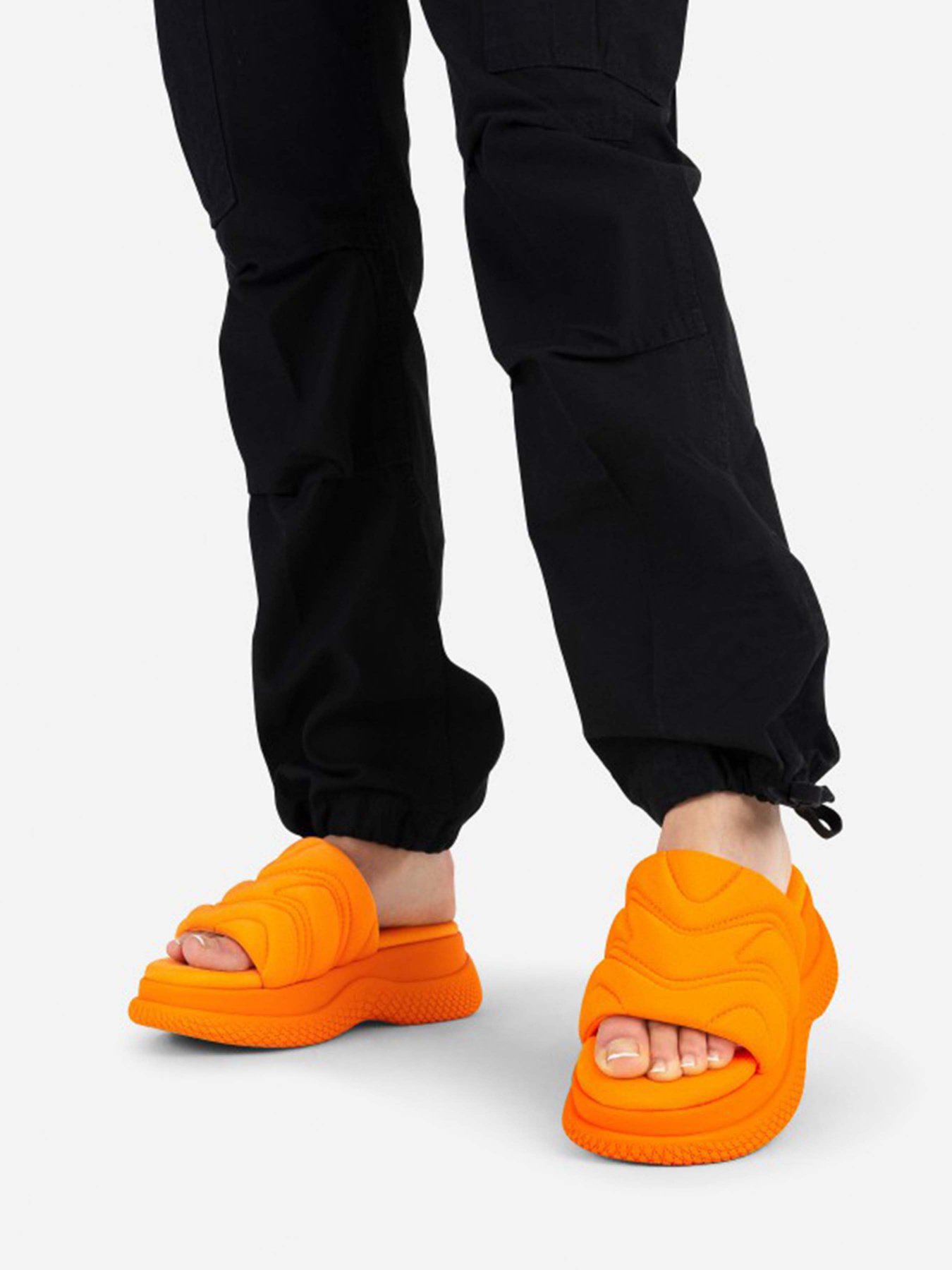 Шльопанці Bronx Bru-Te модель 84953-L-41 Фото