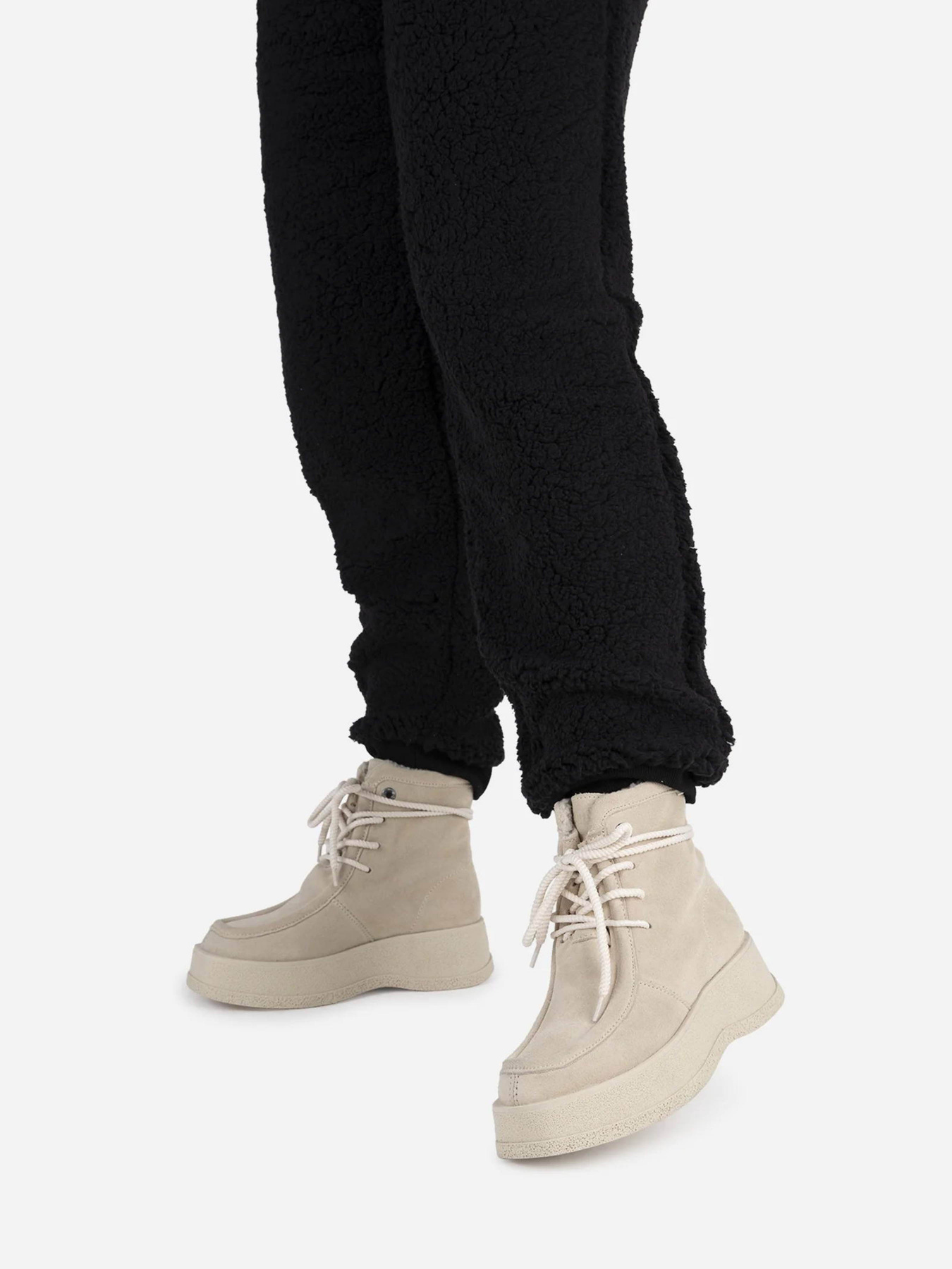 Ботинки Bronx Phoeb-e модель 47523-C-3685 Фото