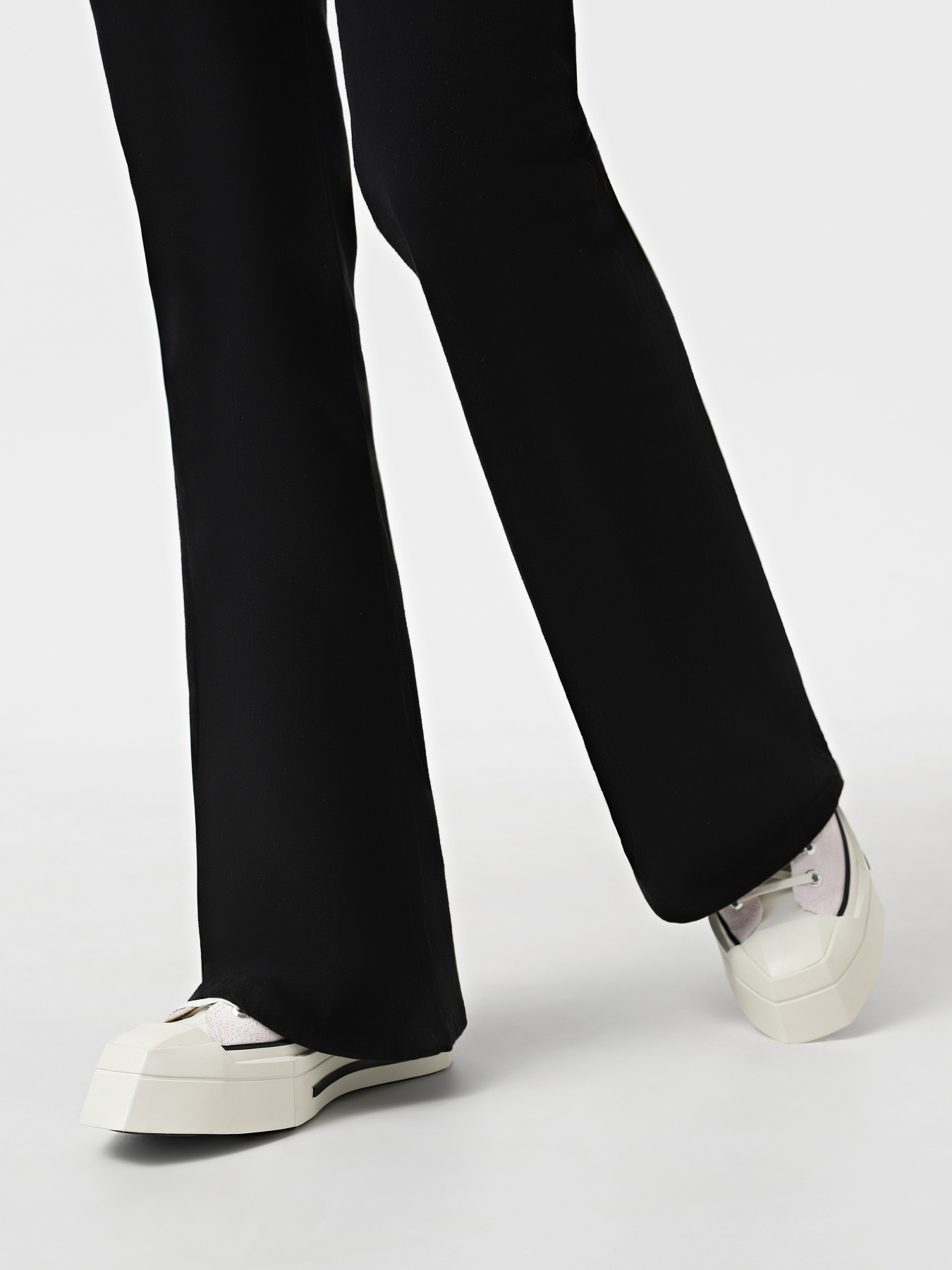 Кеды высокие CONVERSE Chuck Taylor 70 De Luxe Squared модель A07599C Фото