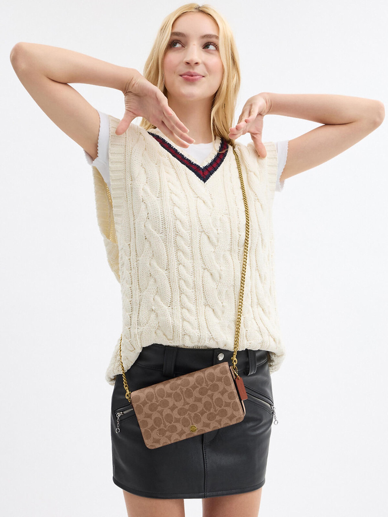 Кросс-боди Coach модель CAO03B4XHG Фото