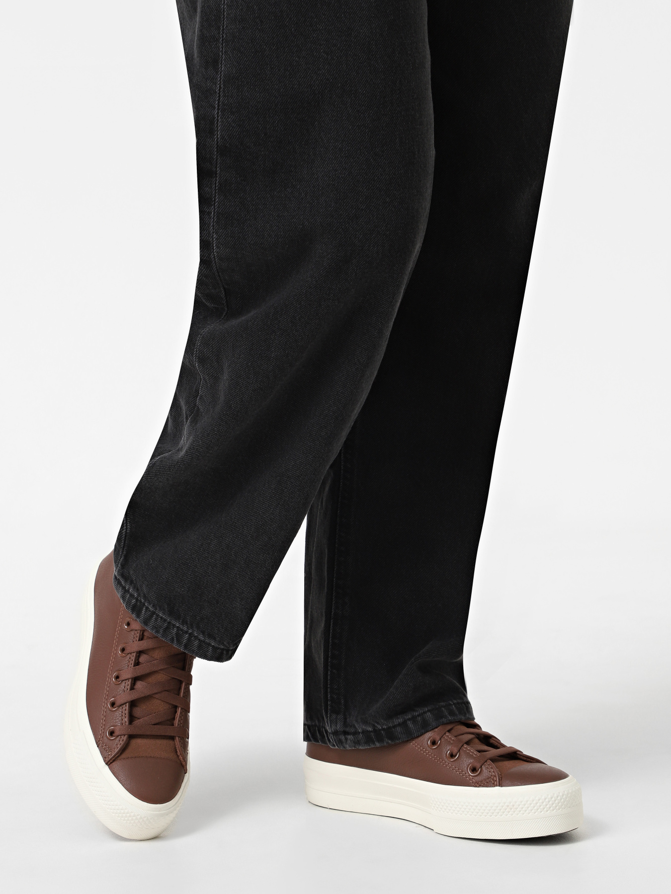 Кеды высокие CONVERSE Chuck Taylor All Star Lift Platform Water Repellent Leather модель A10362C Фото