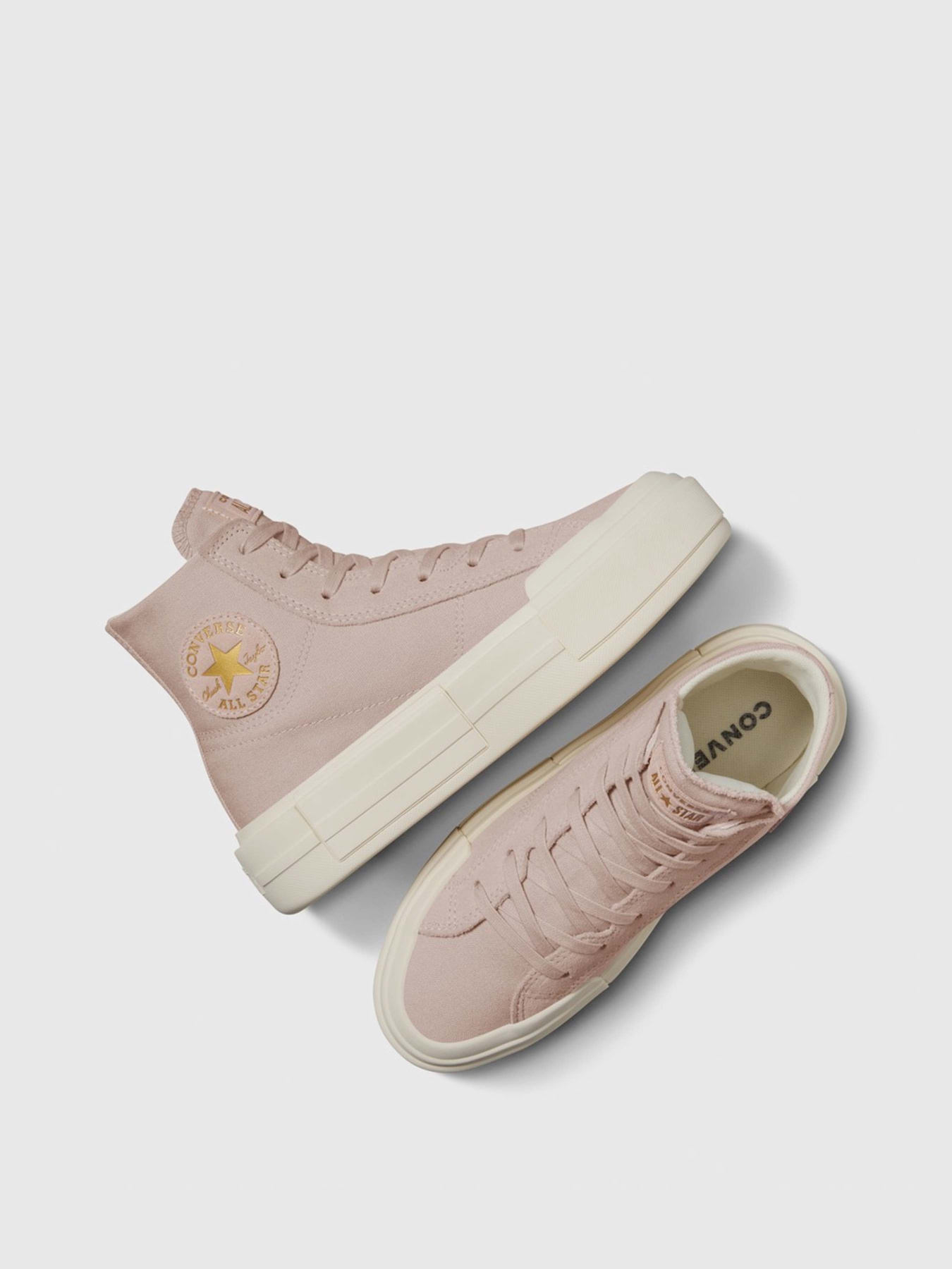 Кеди високі CONVERSE CHUCK TAYLOR ALL STAR CRUISE H модель A10650C Кеди високі CONVERSE CHUCK TAYLOR ALL STAR CRUISE H модель A10650C Фото