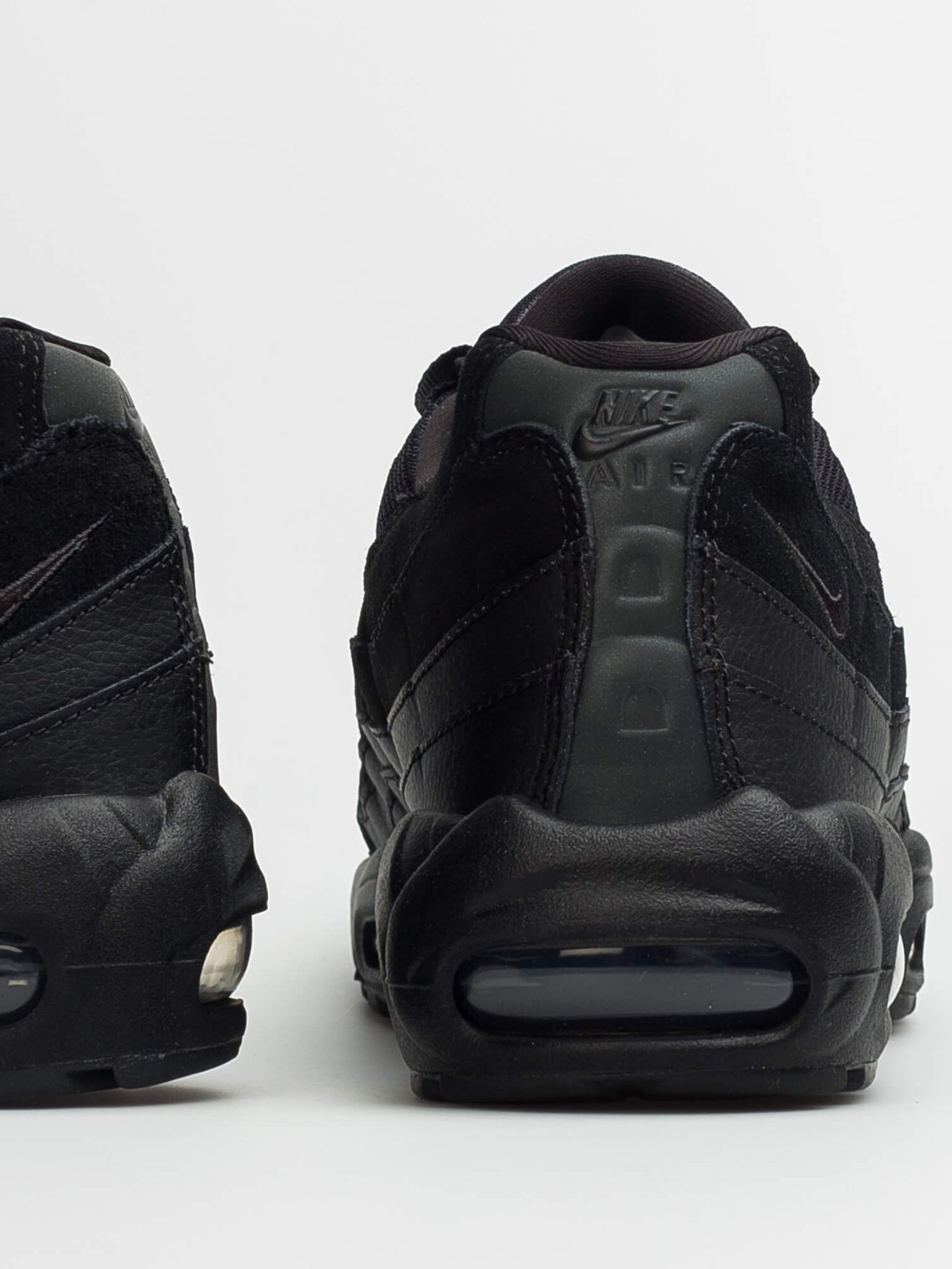 Кросівки повсякденні NIKE Air Max 95 Essential модель AT9865-001 Фото