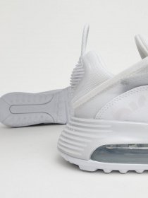 Кросівки повсякденні NIKE Air Max 2090 модель BV9977-100 Кросівки повсякденні NIKE Air Max 2090 модель BV9977-100 Фото