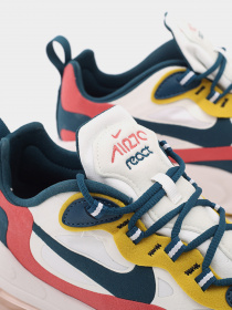 Кросівки NIKE Air Max 270 React модель CT1264-103 Фото