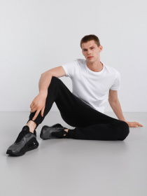 Кросівки повсякденні NIKE Air Max 2090 модель BV9977-001 Фото