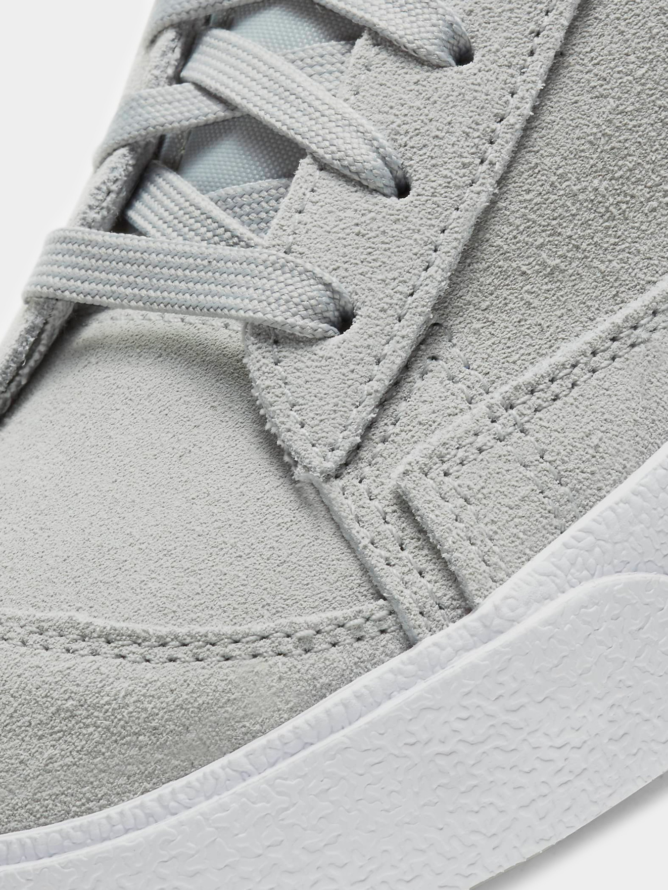 Кеди високі NIKE Blazer Mid '77 модель CI1172-004 Фото