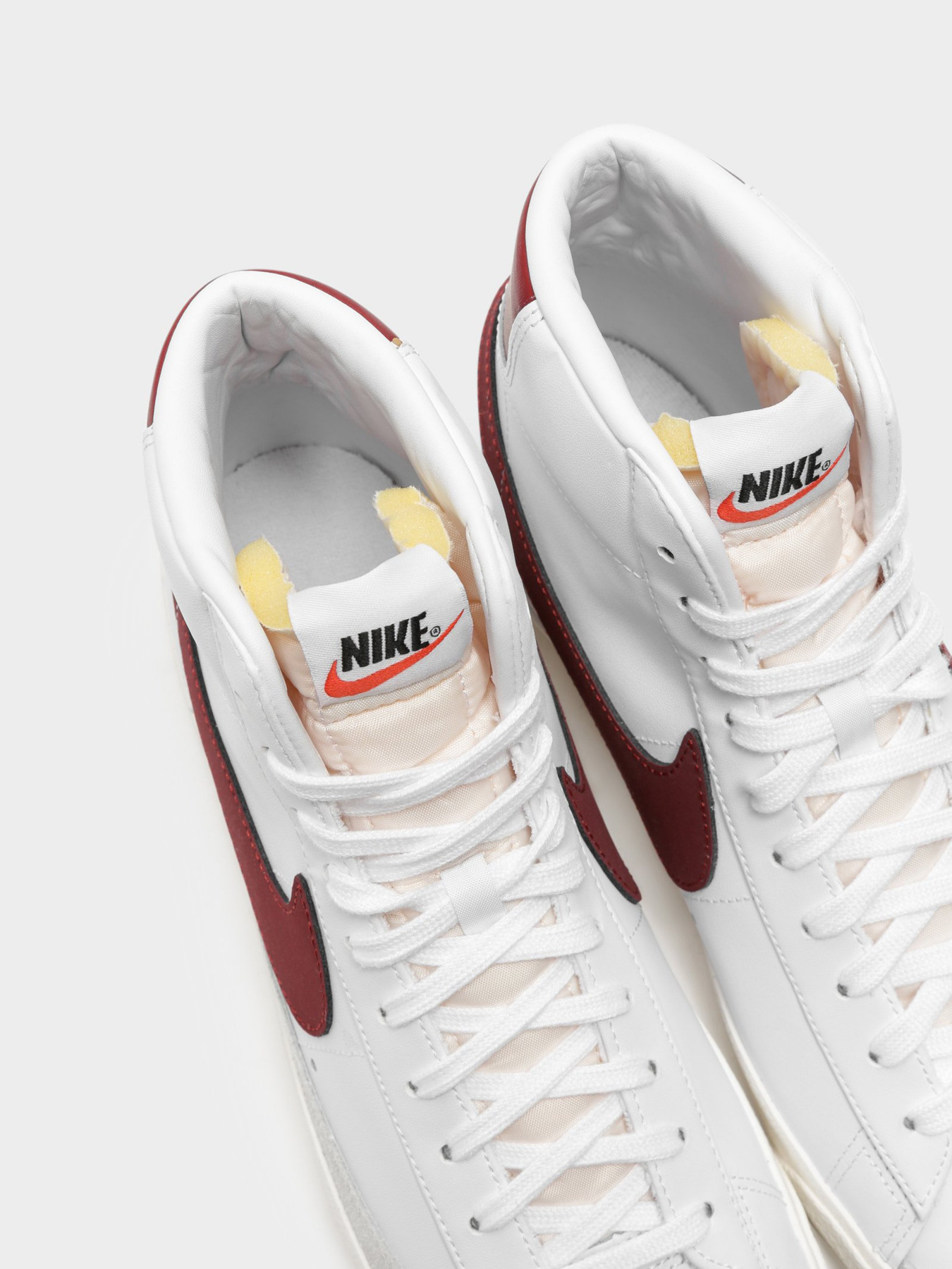 Кеды высокие NIKE Blazer Mid 77 модель BQ6806-111 Фото