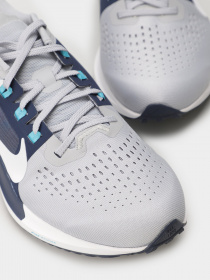 Кросівки для бігу NIKE AIR ZOOM VOMERO модель CU1855-006 Фото