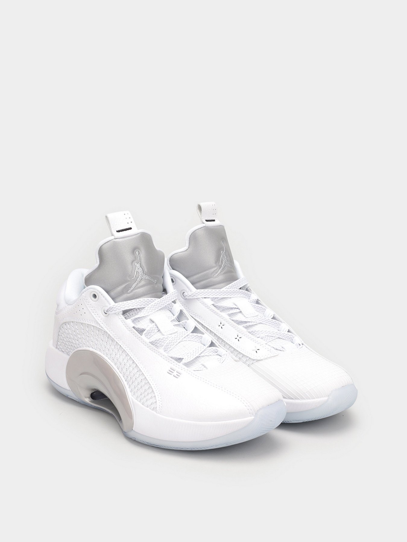 Кроссовки повседневные NIKE Air Jordan XXXV Low модель CW2460-100 Кроссовки повседневные NIKE Air Jordan XXXV Low модель CW2460-100 Фото