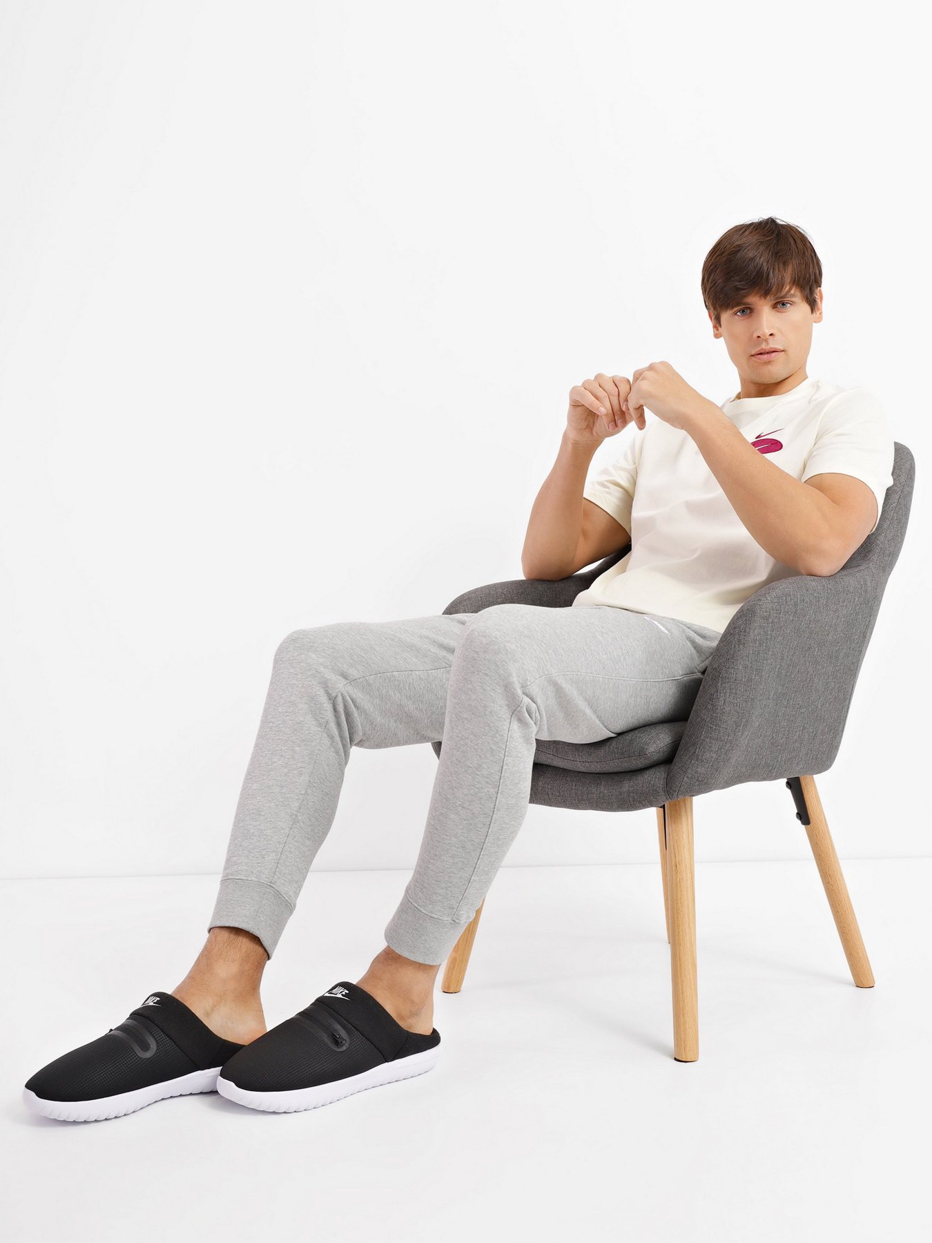 Капці NIKE Burrow модель DC1456-001 Фото