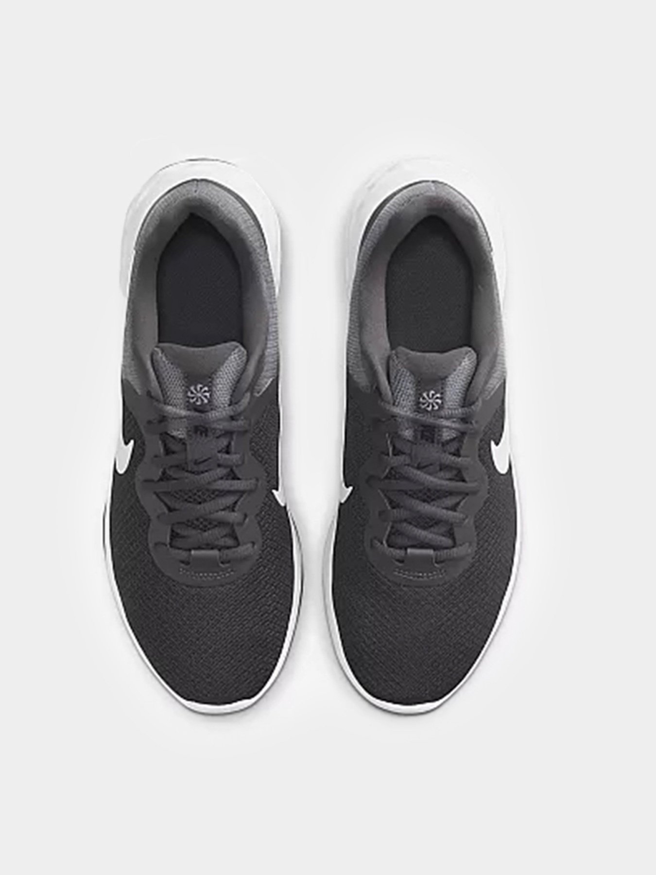 Кросівки для бігу NIKE Revolution 6 модель DC3728-004 Фото