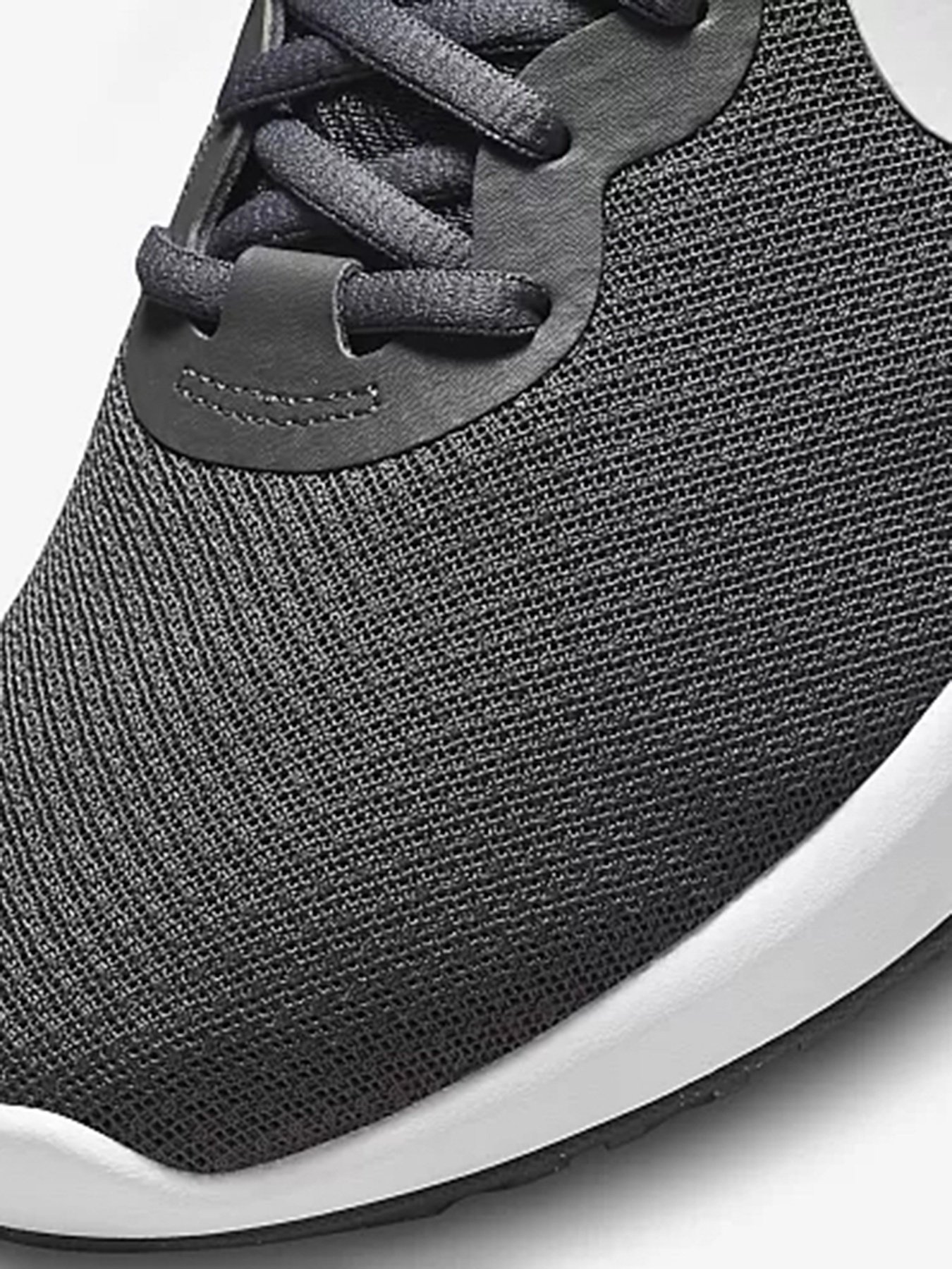 Кроссовки для бега NIKE Revolution 6 модель DC3728-004 Кроссовки для бега NIKE Revolution 6 модель DC3728-004 Фото