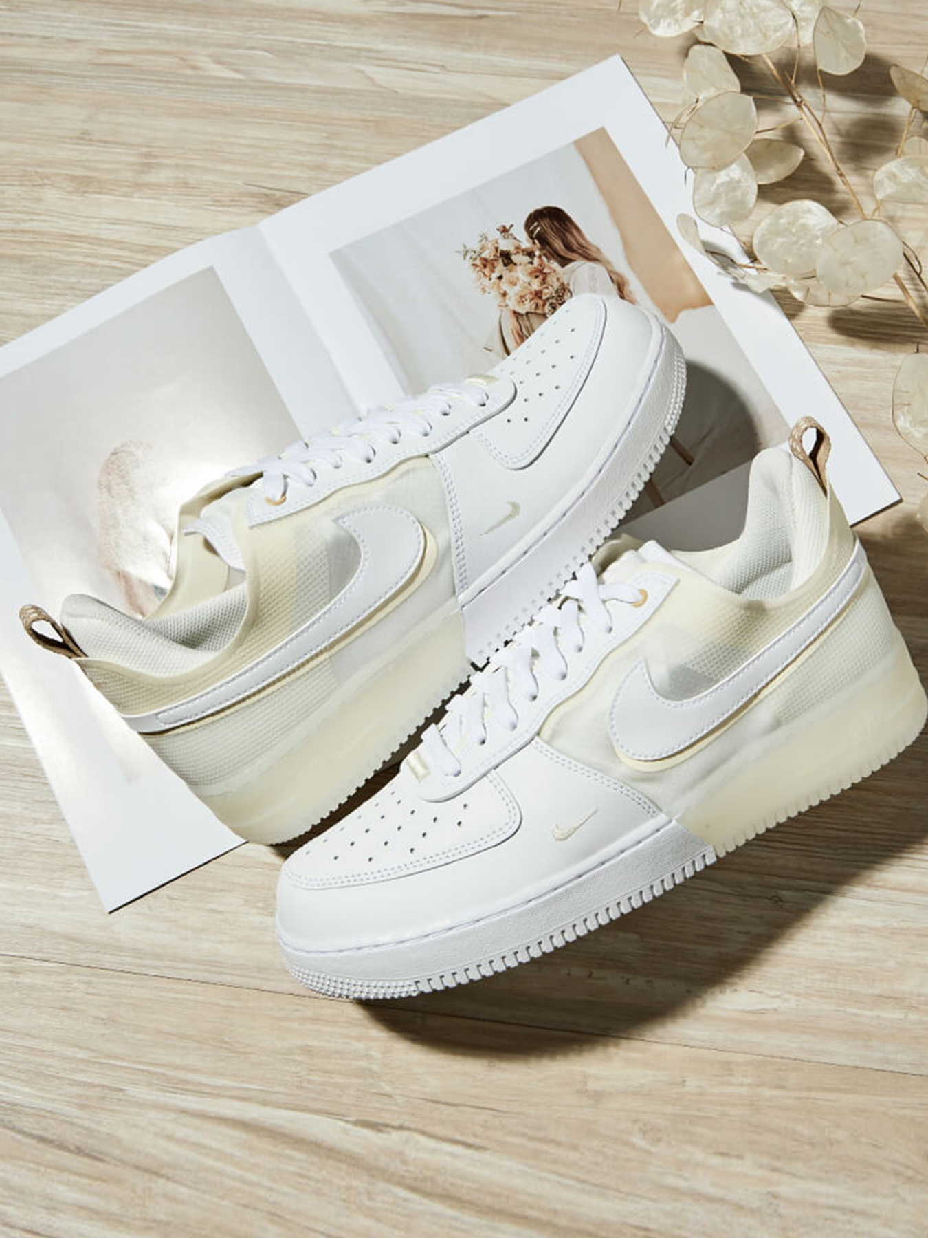 Кеды низкие NIKE Air Force 1 React модель DH7615-100 Фото