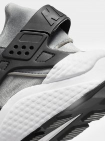 Кроссовки повседневные NIKE Air Huarache модель DV3504-001 Фото