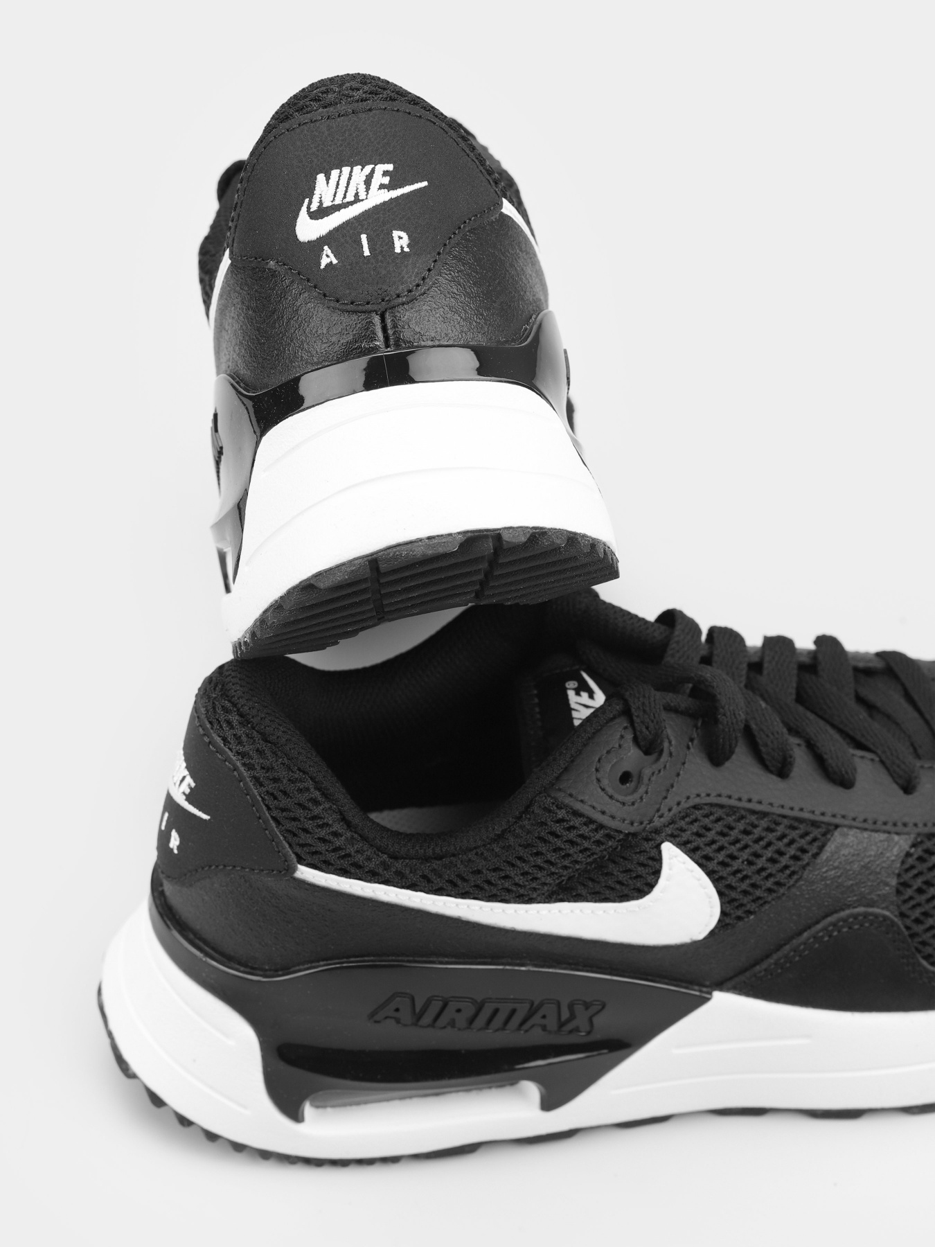 Кросівки NIKE Air Max модель DM9537-001 Фото